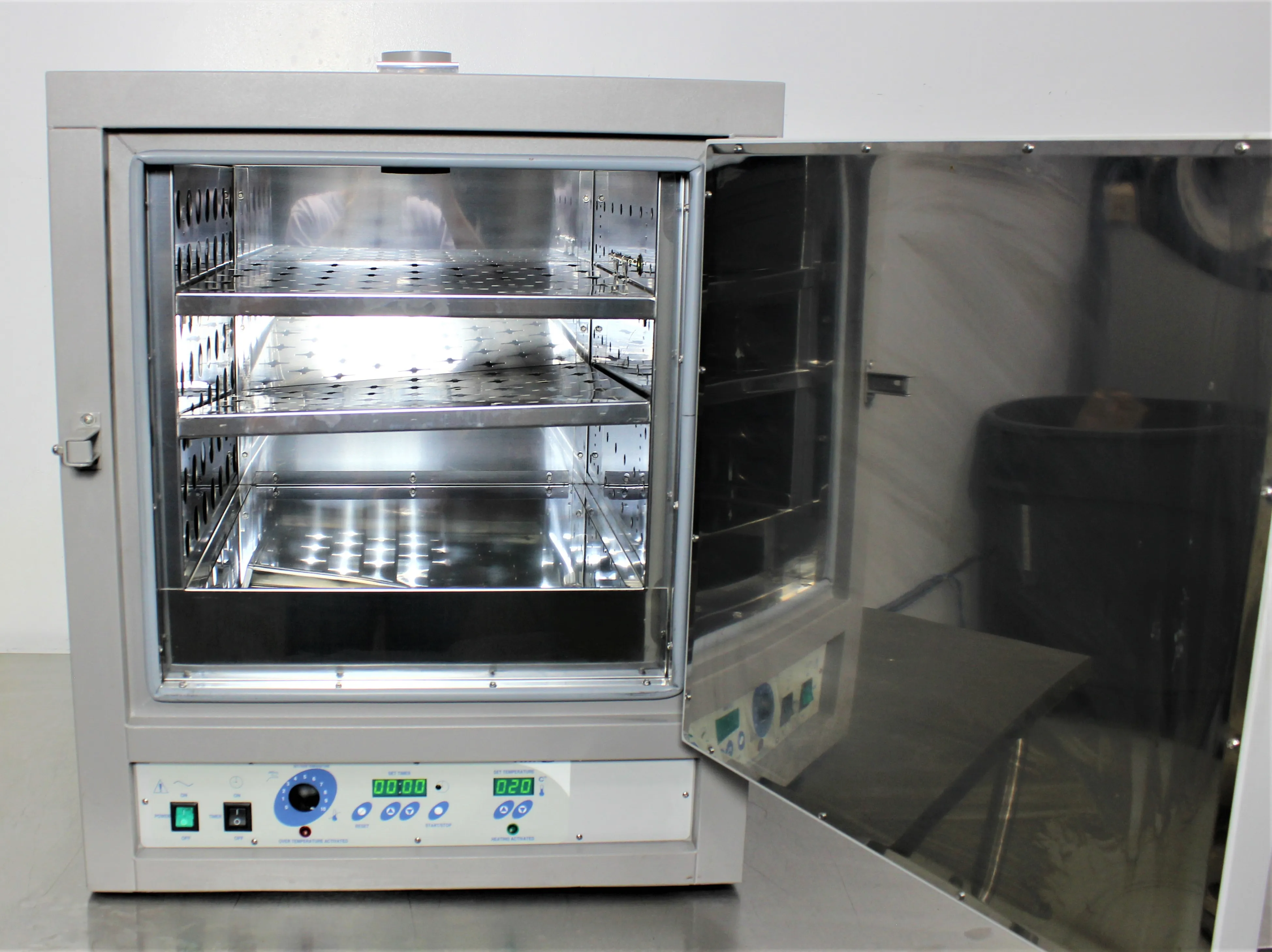 VWR 1350FM Forced Air Oven