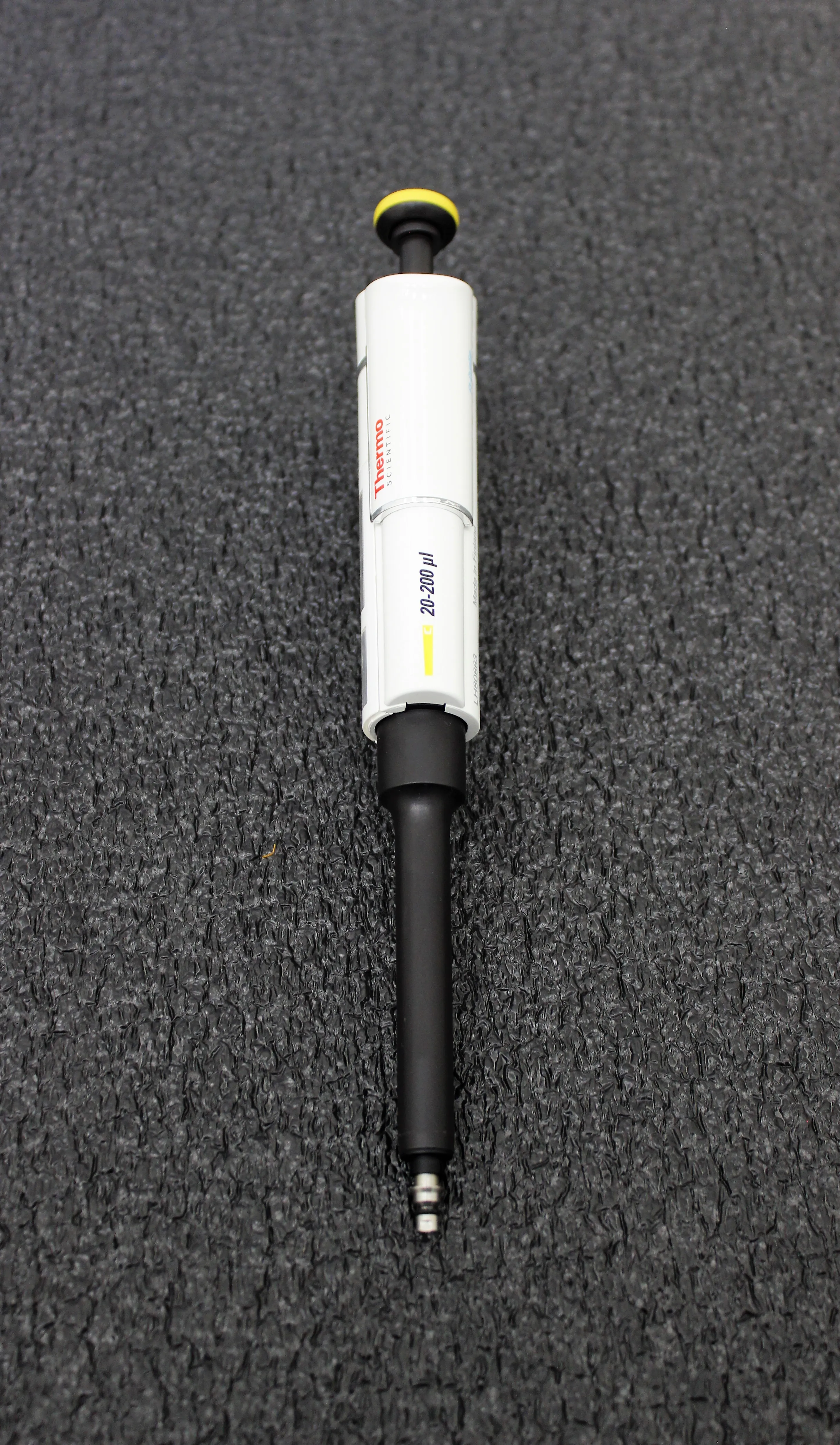 Thermo Scientific F1-ClipTip Pipette Variable Volume single channel 20 - 200 Ul