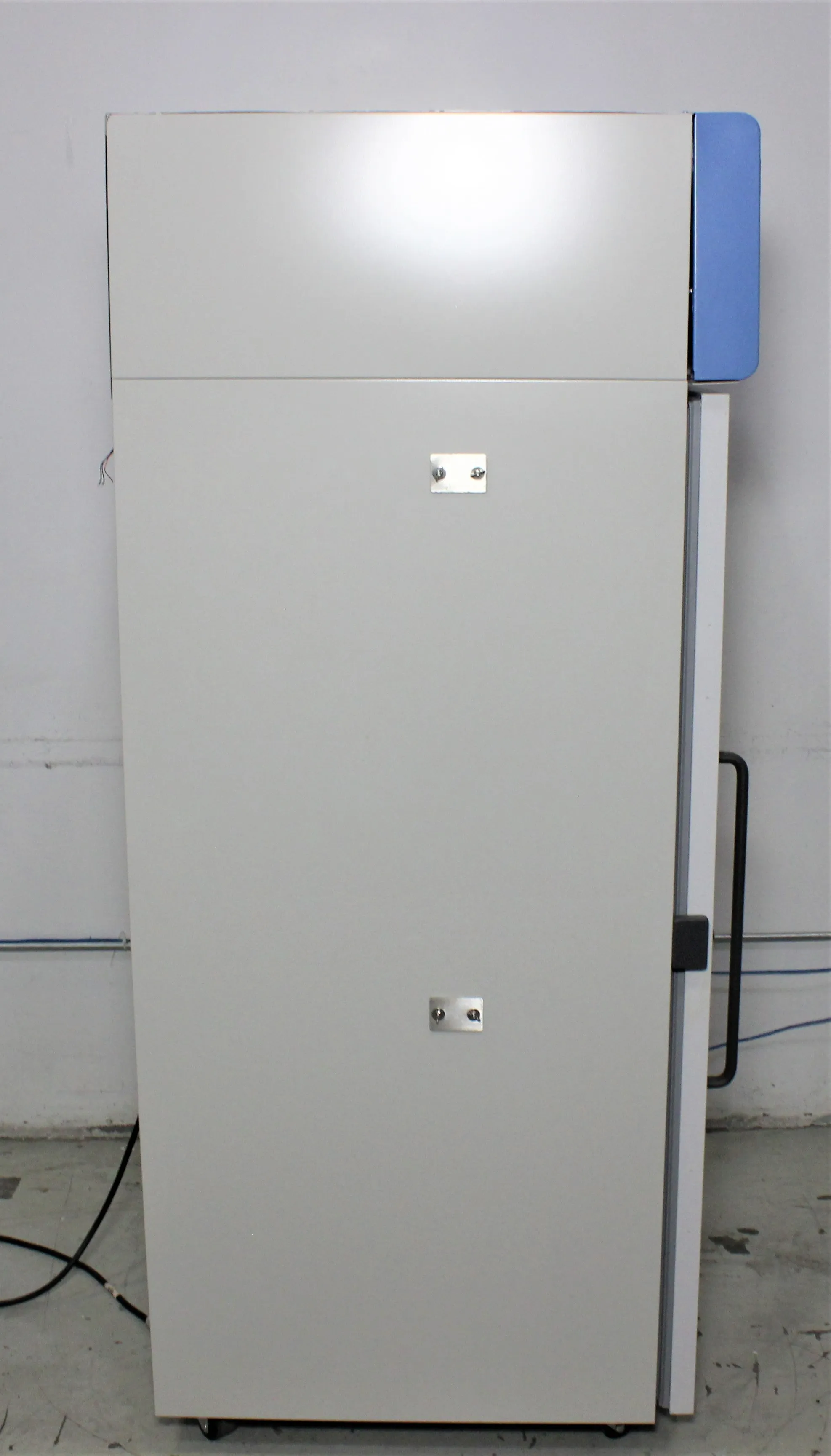 Thermo Scientific UGL302A Freezer