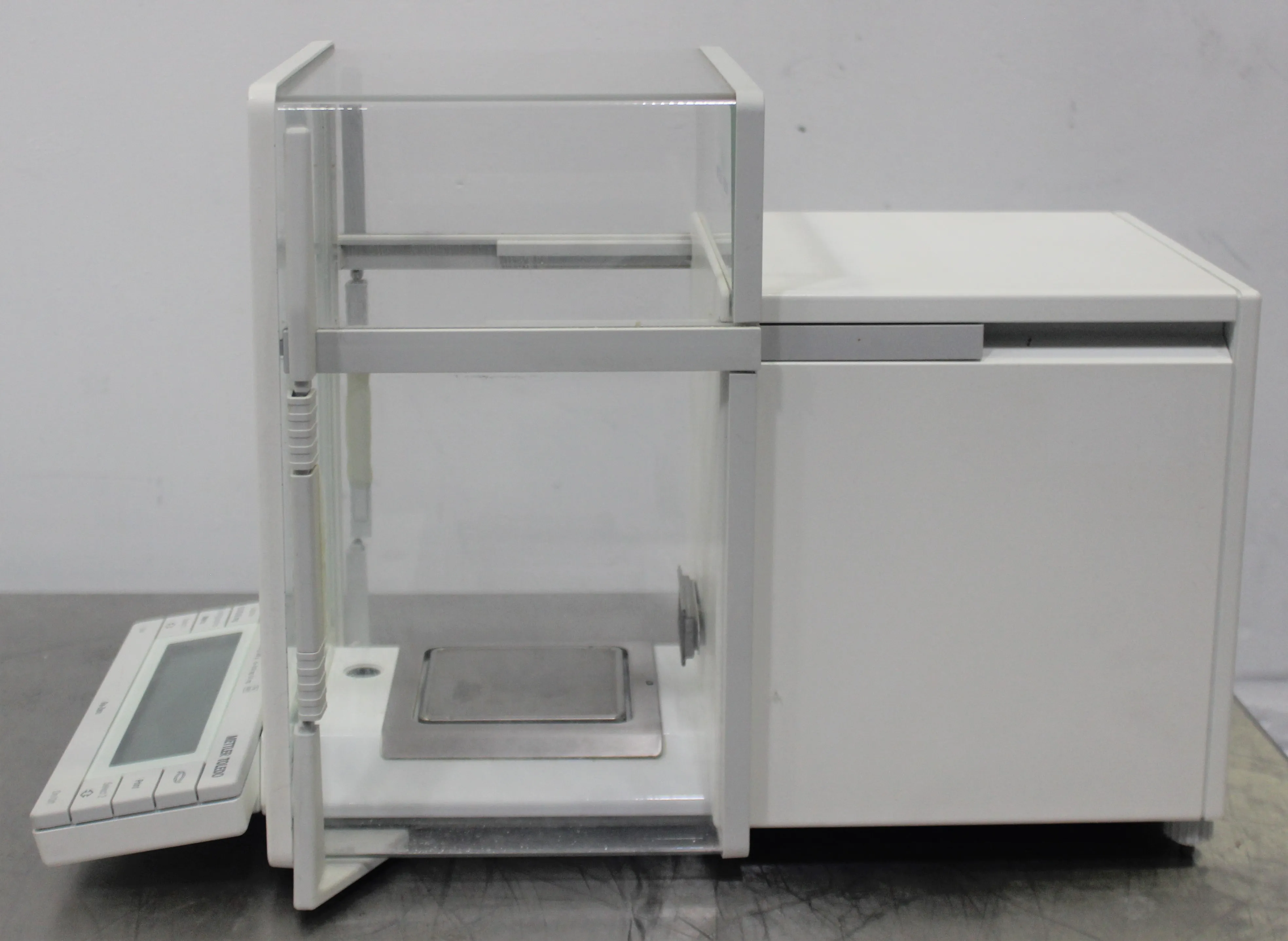 Mettler Toledo AT261 Analytical Balance