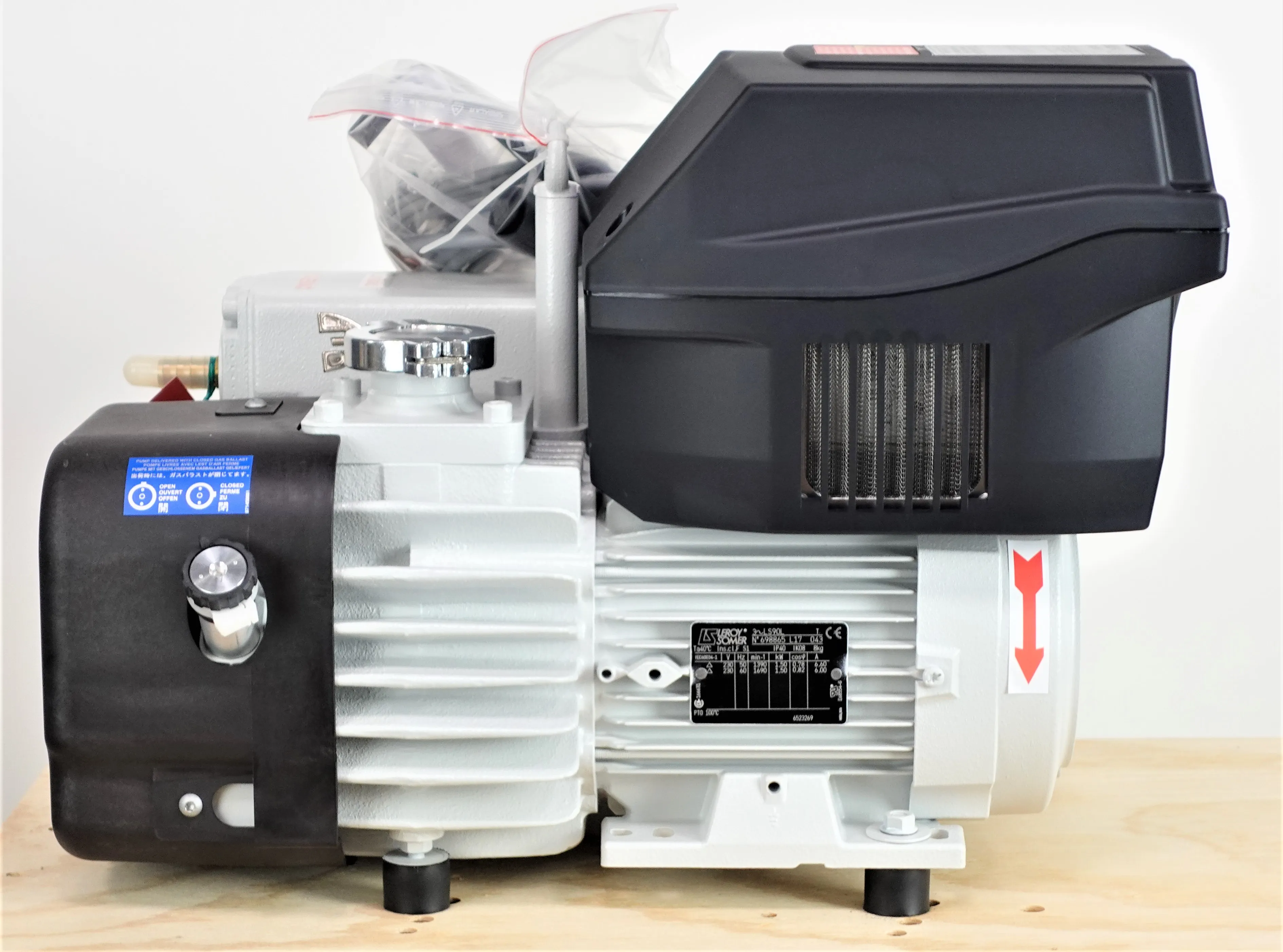 Leybold Sogevac SV 65 BI FC Vacuum Pump