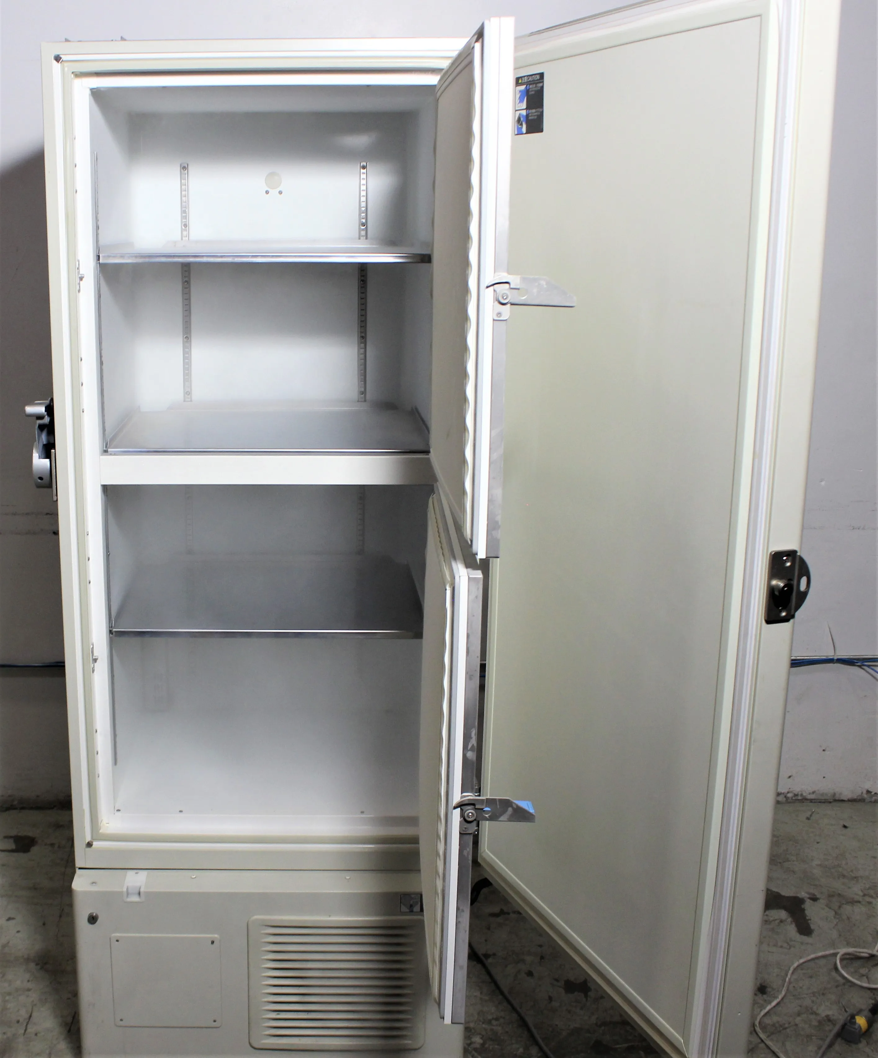 Sanyo MDF-U53VC Ultra-Low Freezer - Used Lab Equipment