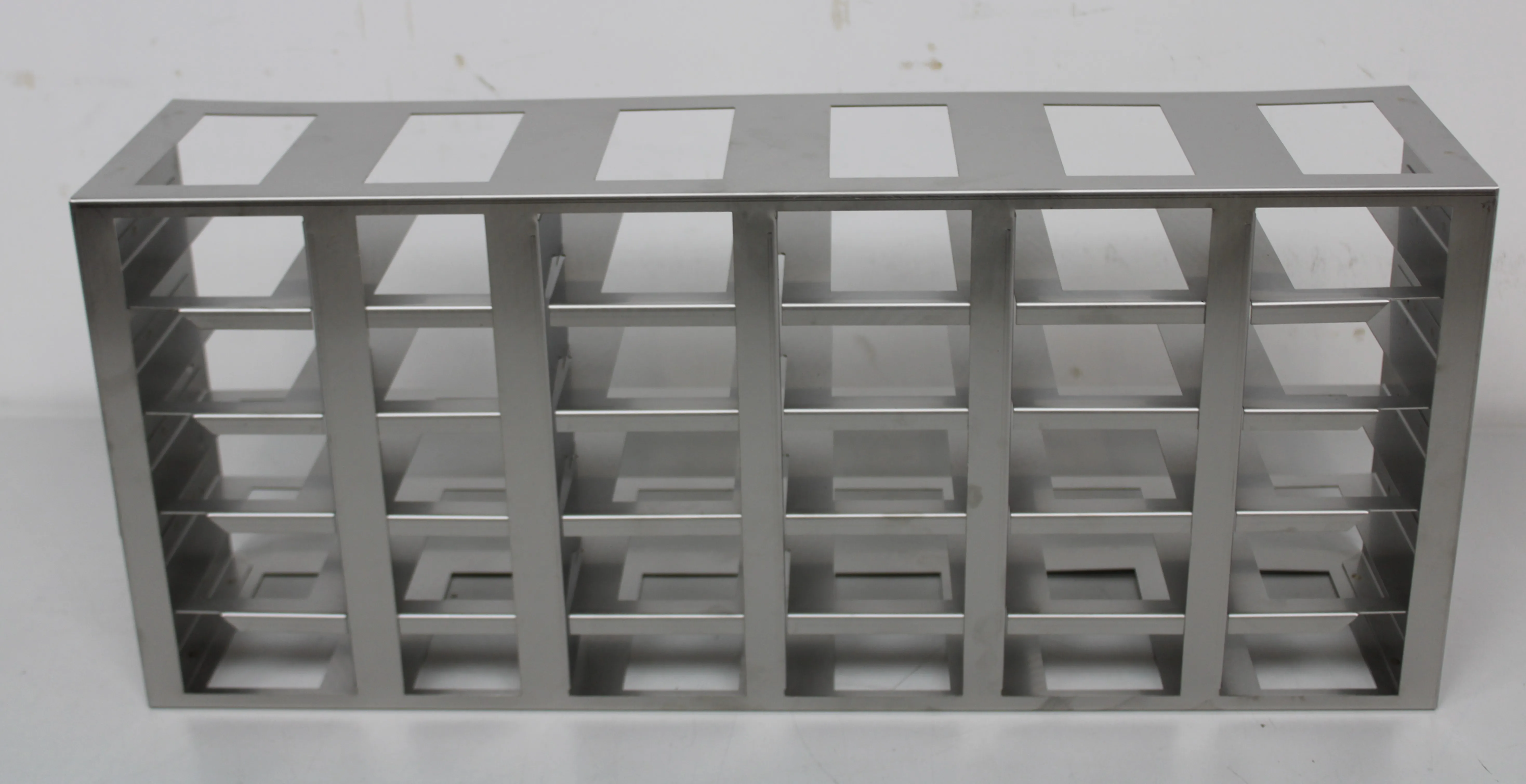 Thermo Scientific Deepwell and Standard Microplate Freezer Racks