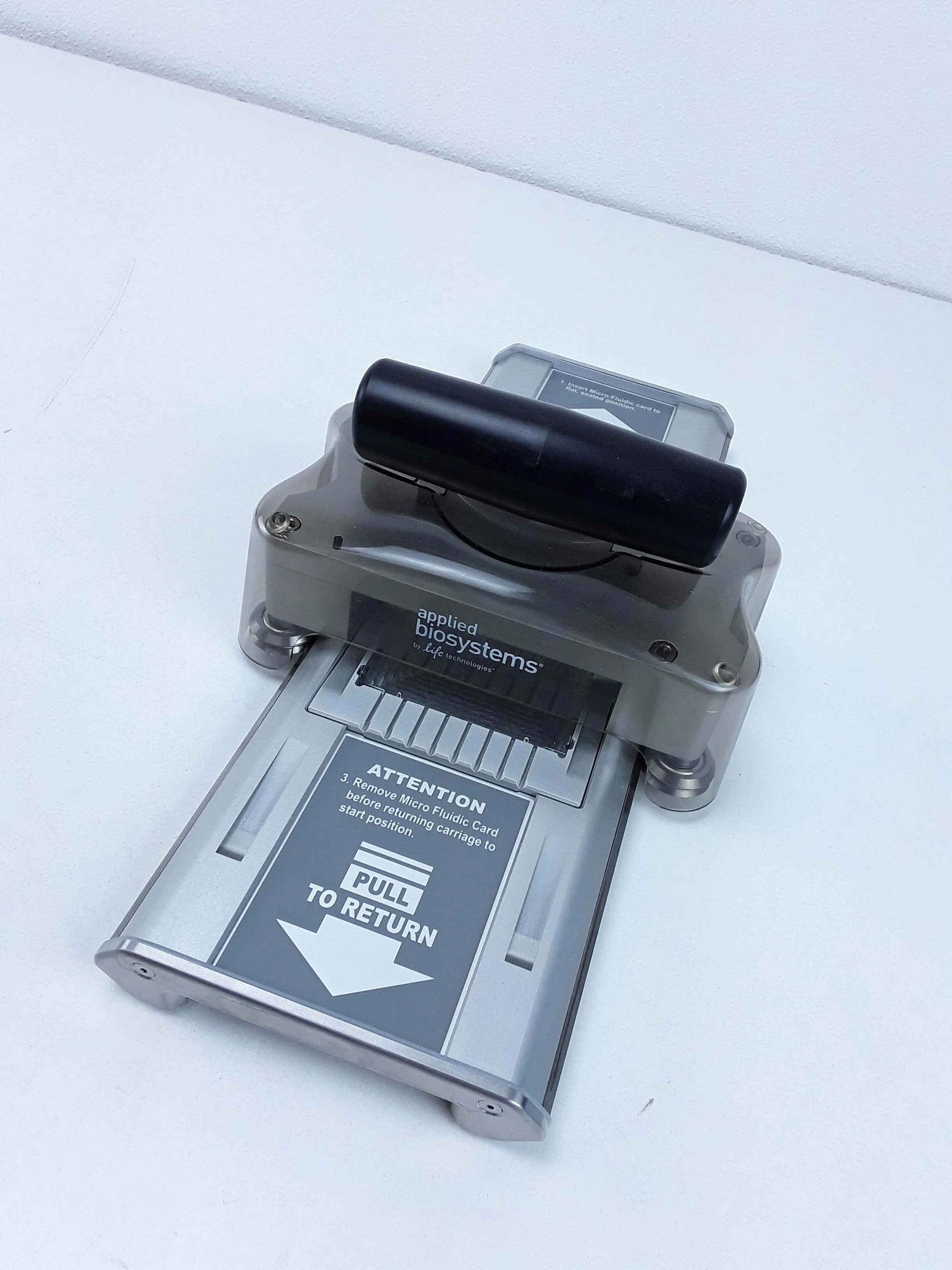 Applied Biosystems Array Card Staker/Sealer 4331770 Real-Time PCR Microfluidics Card Reader