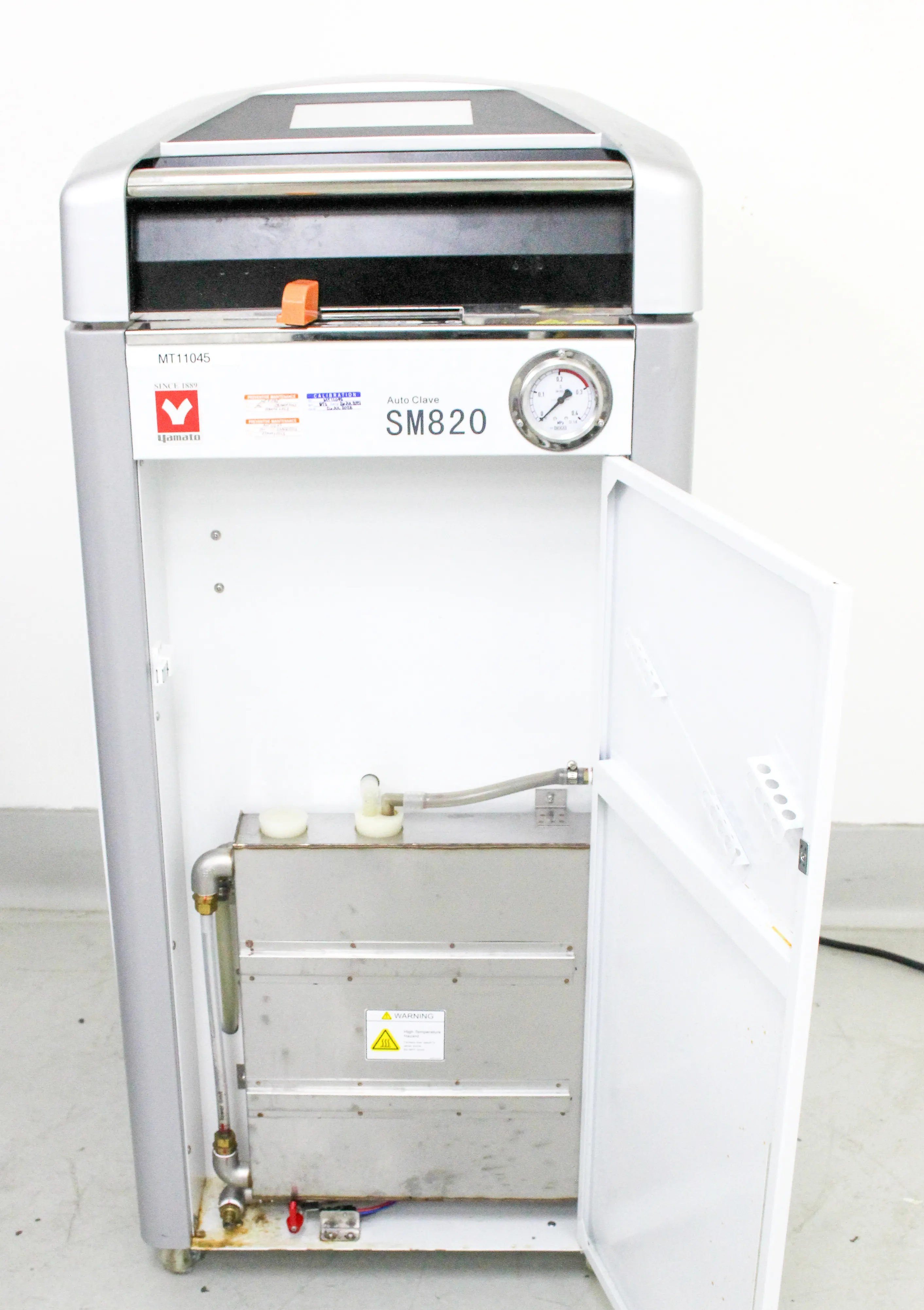 Yamato SM820 Large Capacity 80L Autoclave - Used