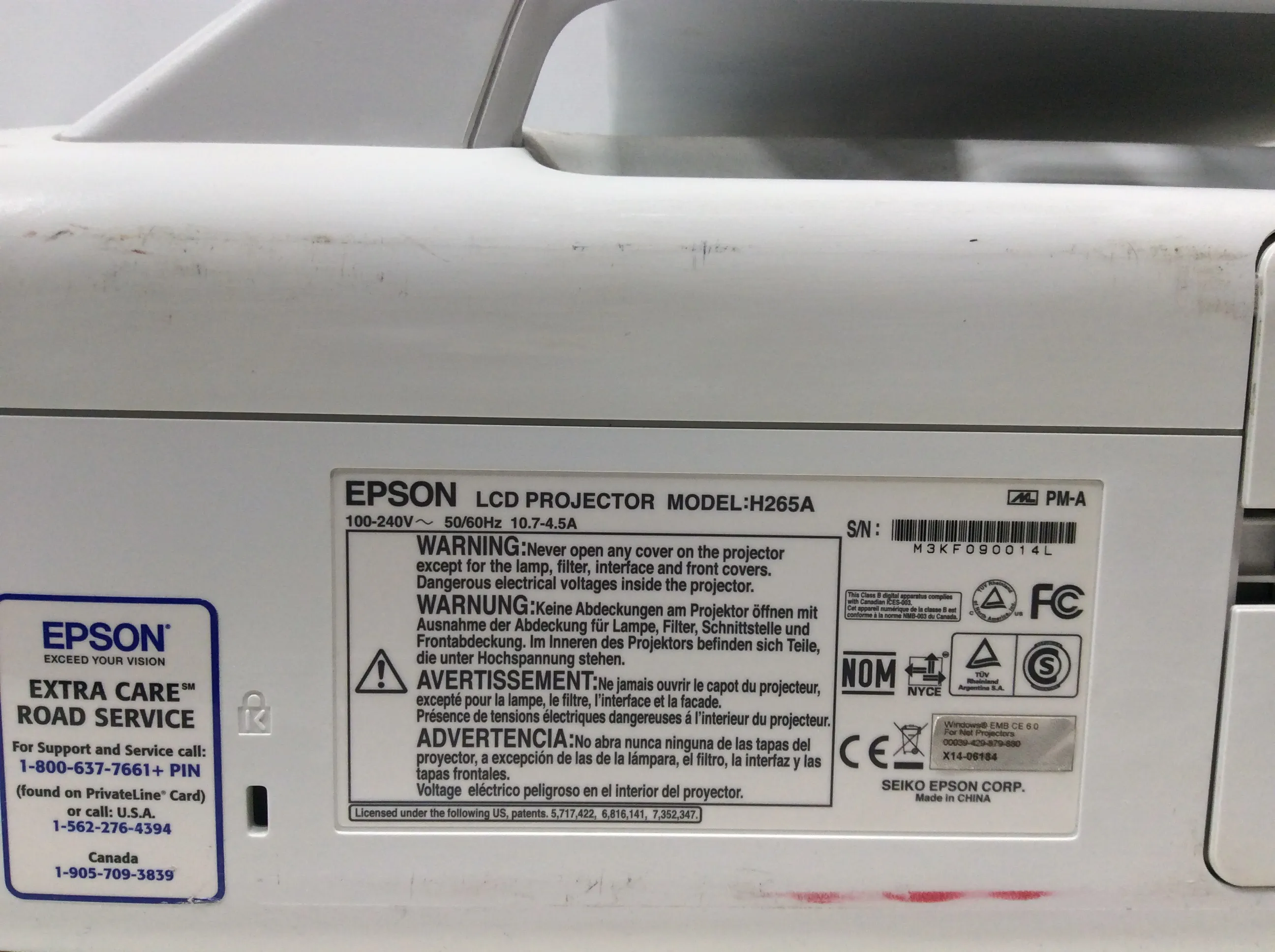 Epson PowerLite Pro LCD Projector Z8050W