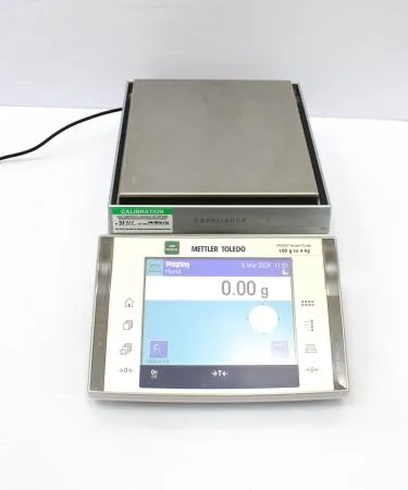 Mettler Toledo Excellence Plus XP Precision Balance model: XP4002S - 4100g x .01g with SmartScreen Touchscreen Display