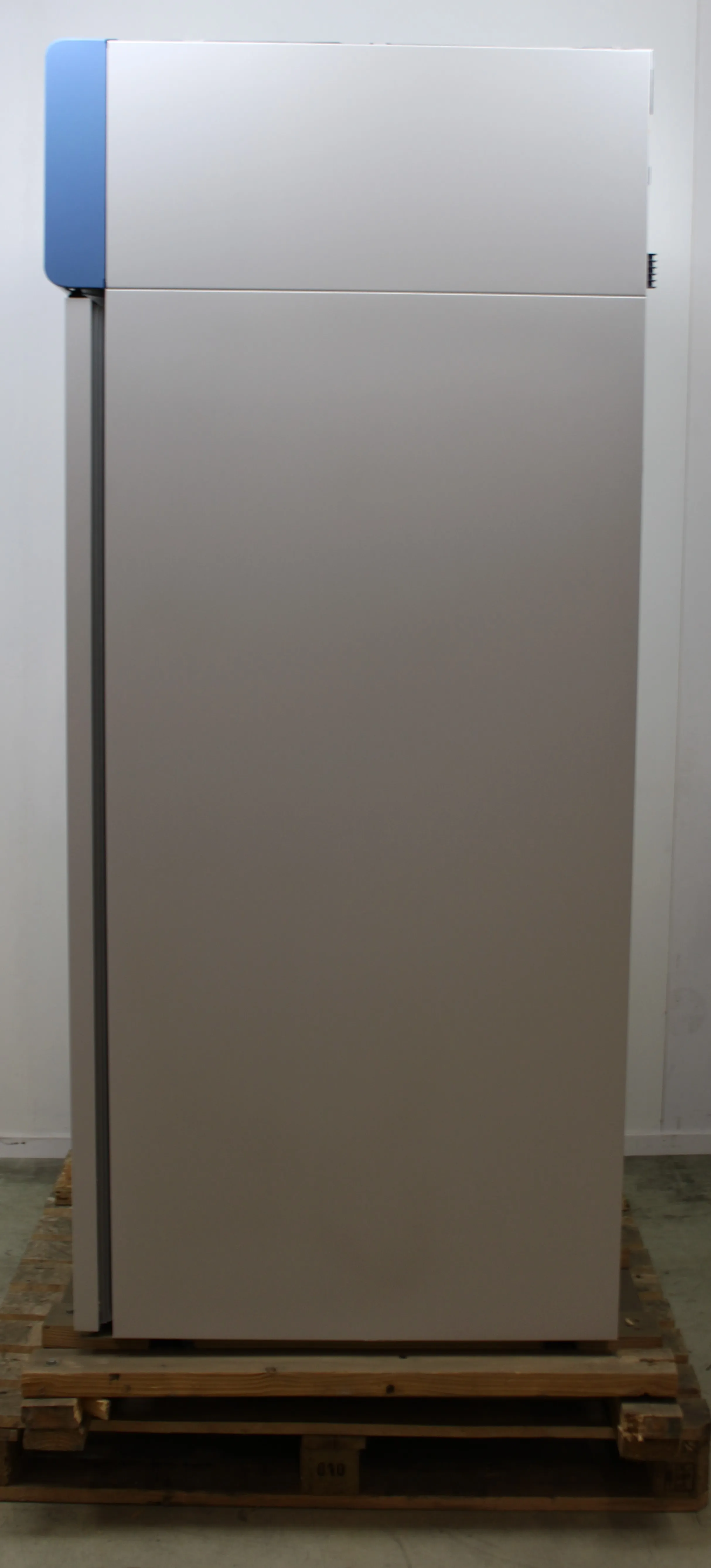 Thermo Fisher FFGL5030V-30C Double Door Freezer