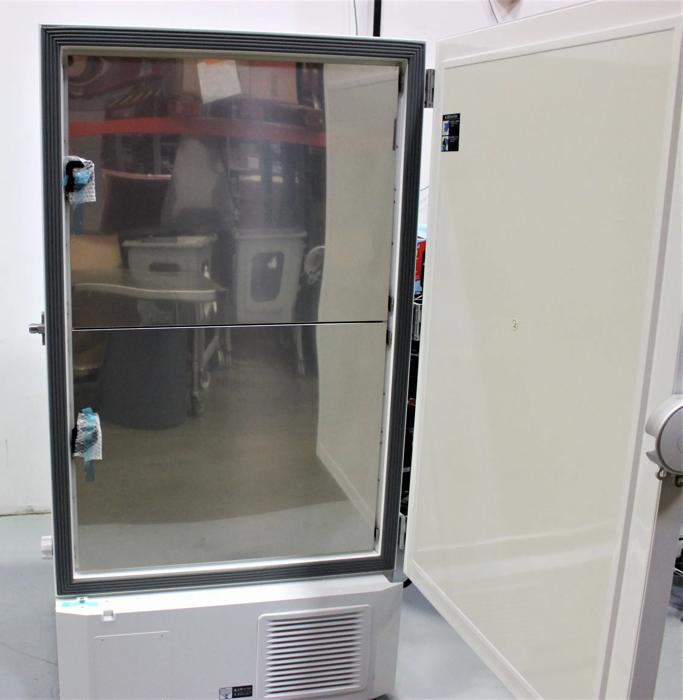 PHCbi MDF-DU702VHA-PA Ultra-Low Freezer - Used