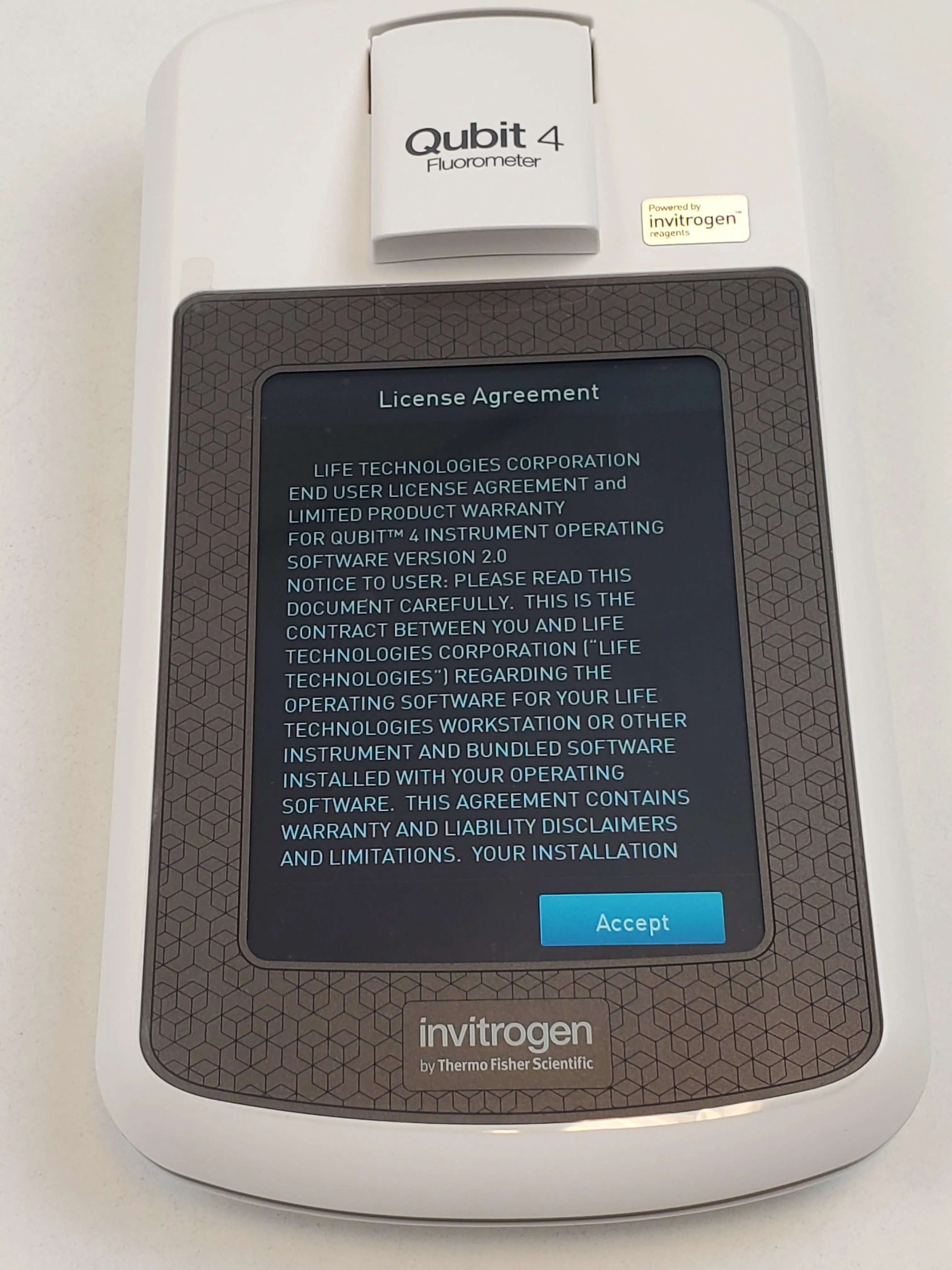 Invitrogen Qubit 4 Fluorometer DNA Synthesizer