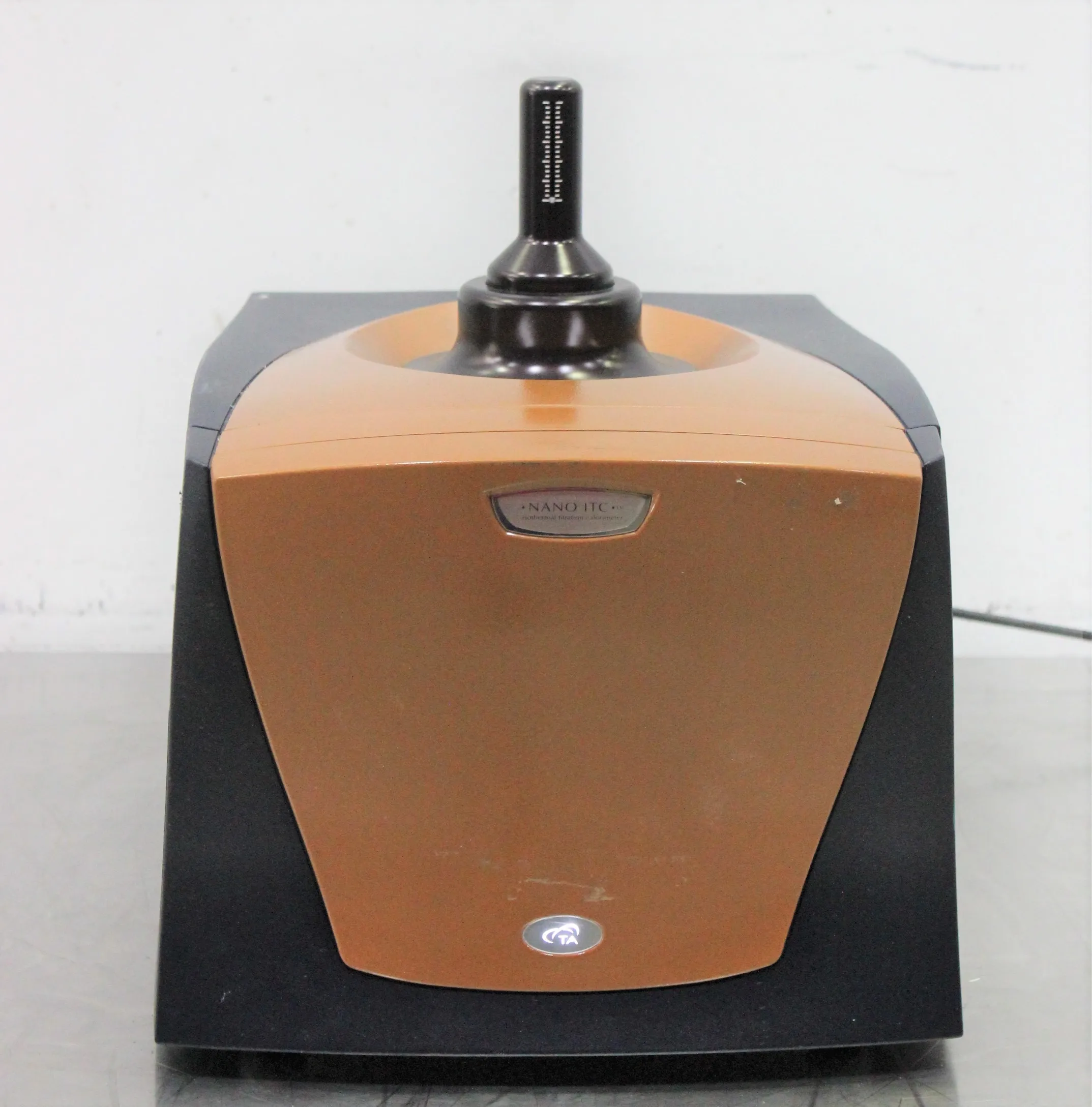 TA Instruments Nano ITC Isothermal Titration Calorimeter L10002