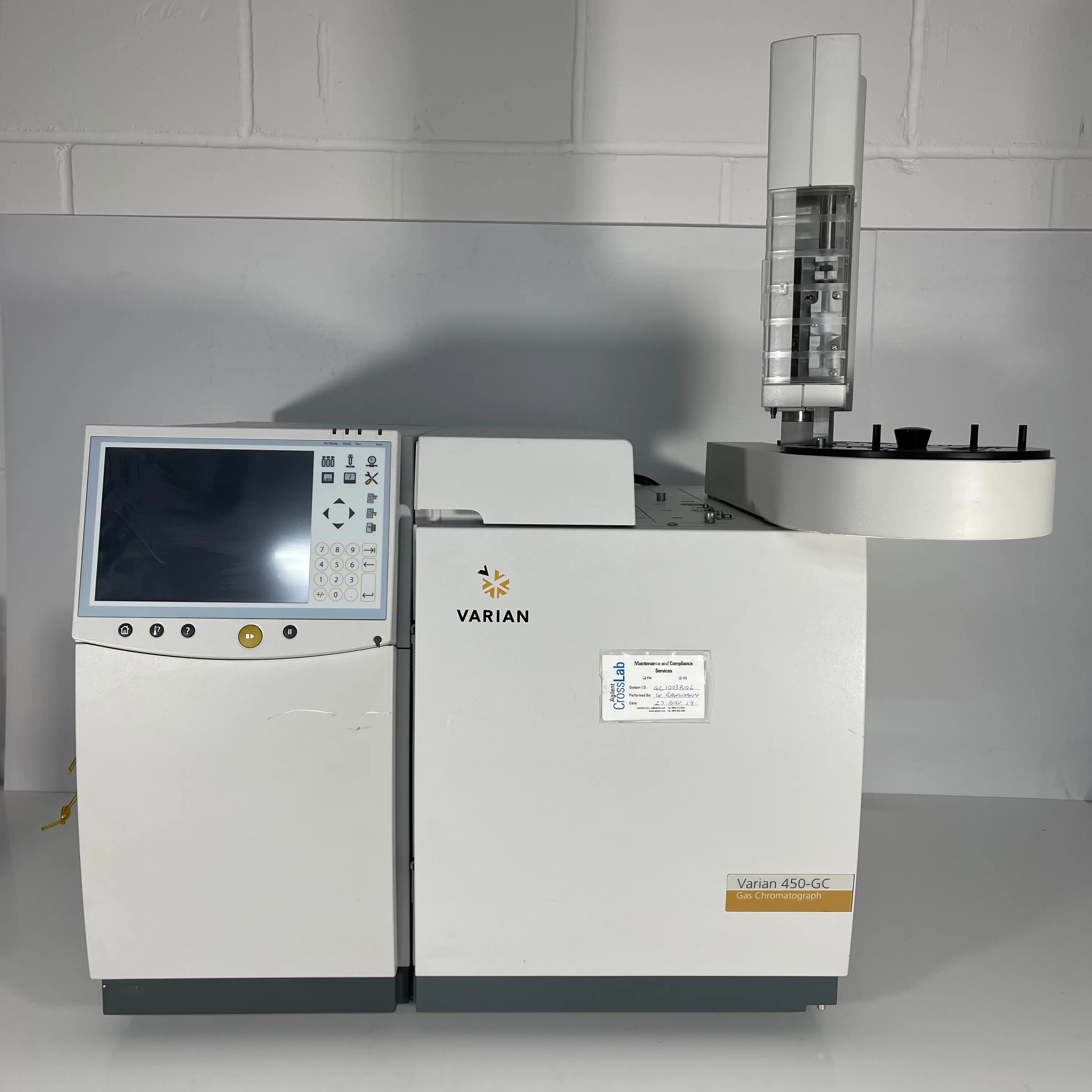 Varian 220-MS IT Mass Spectrometer with Agilent Technologies and CP-8410 Auto Sampler