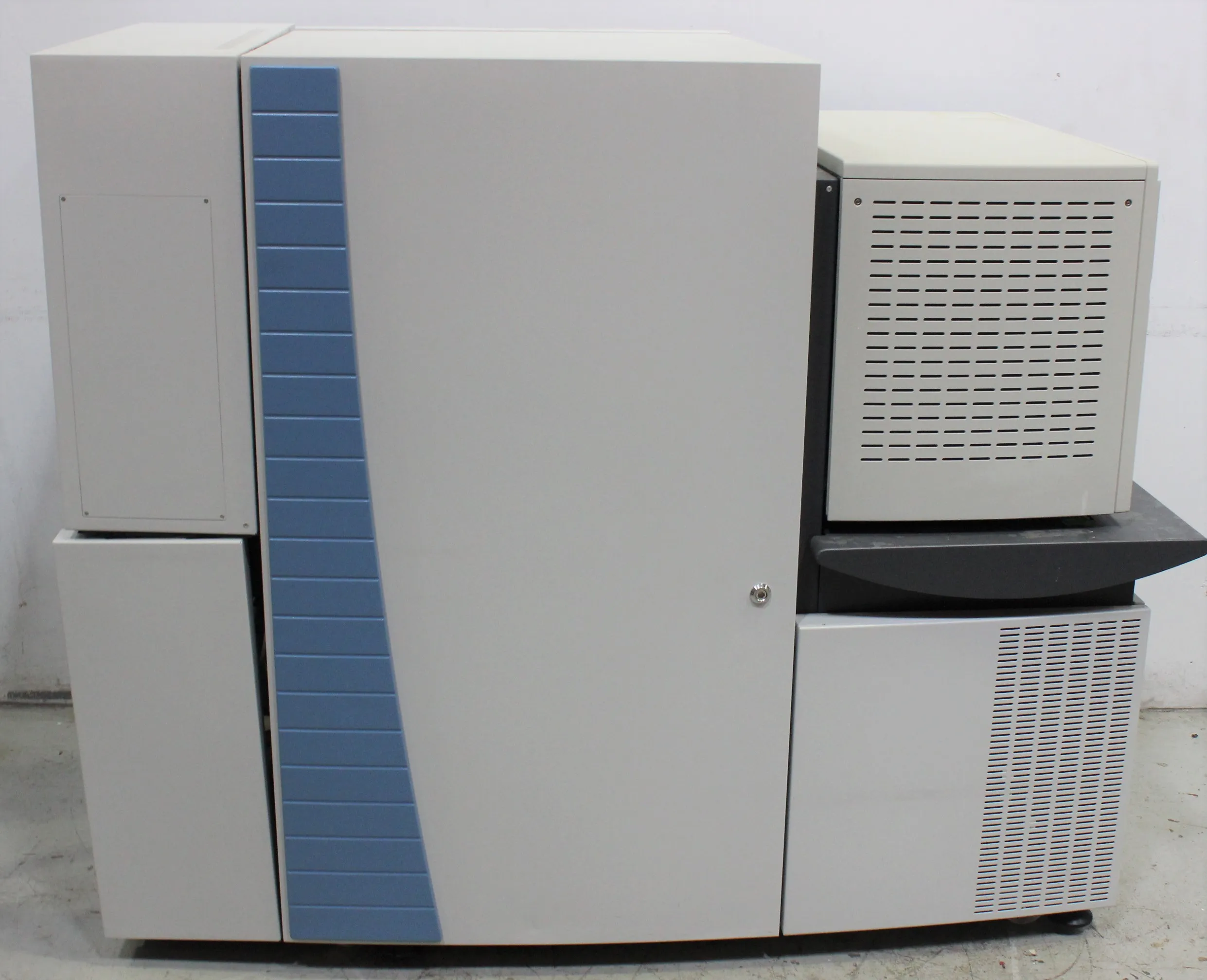 Thermo Fisher LTQ Orbitrap Velos & LTQ Velos with ETD Mass Spectrometer