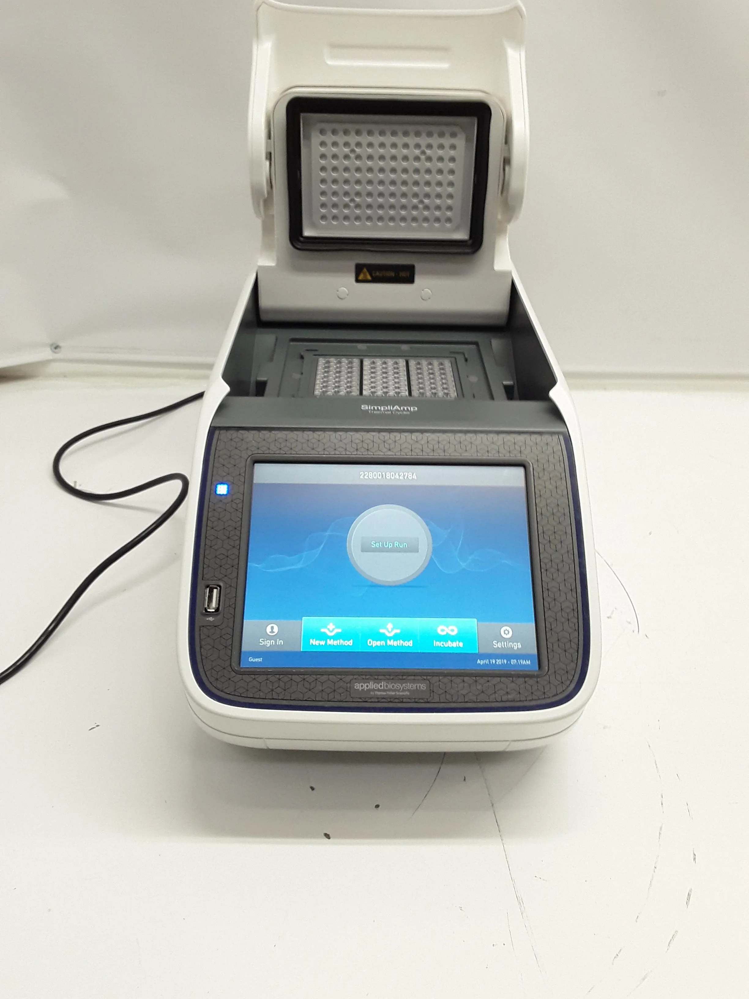 Applied Biosystems SimpliAmp PCR Thermal Cycler with VeriFlex Blocks and Large LCD Touch Screen