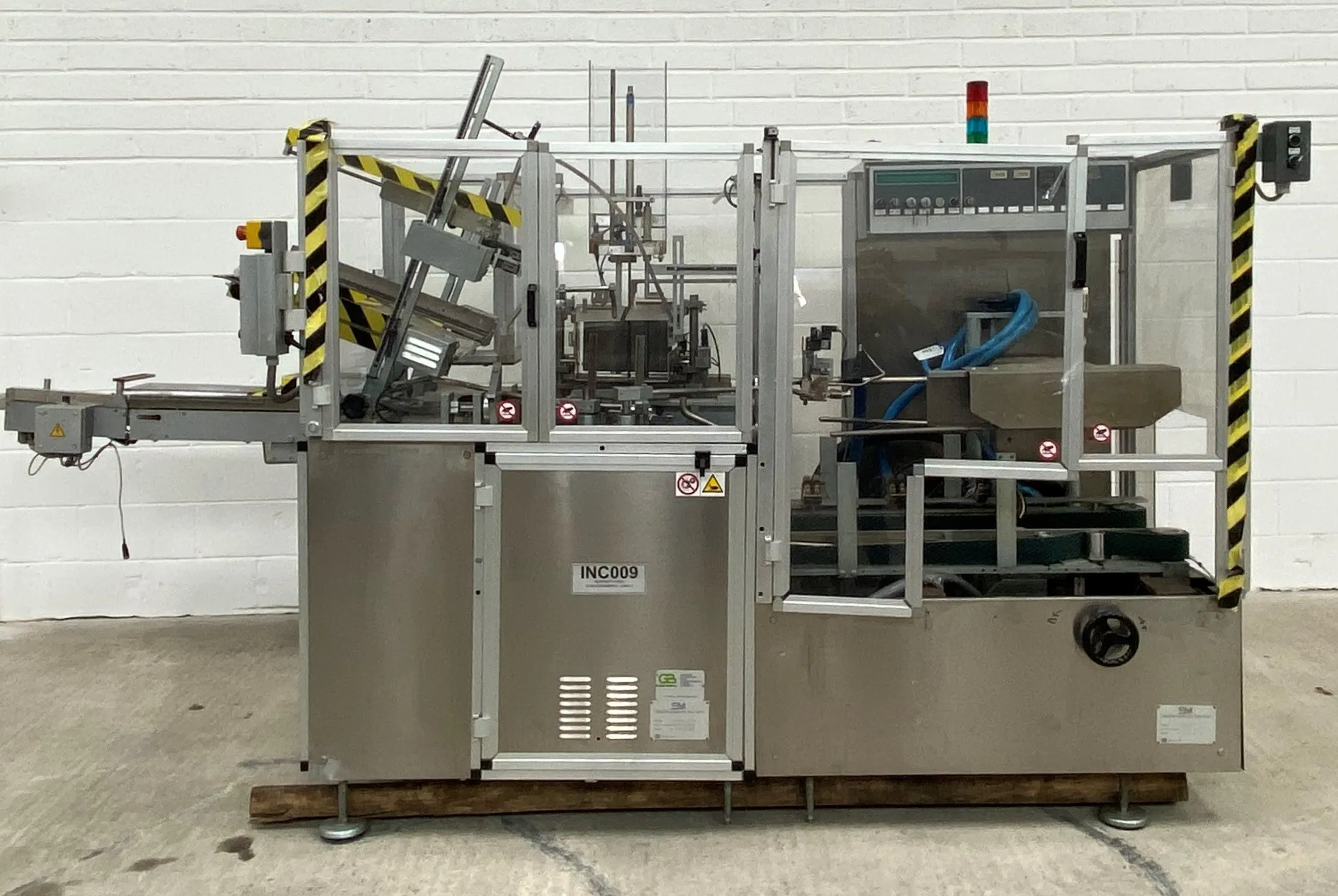 Used CAM Case Packer Packaging Machine - Reliable and Versatile Final Packing Solution