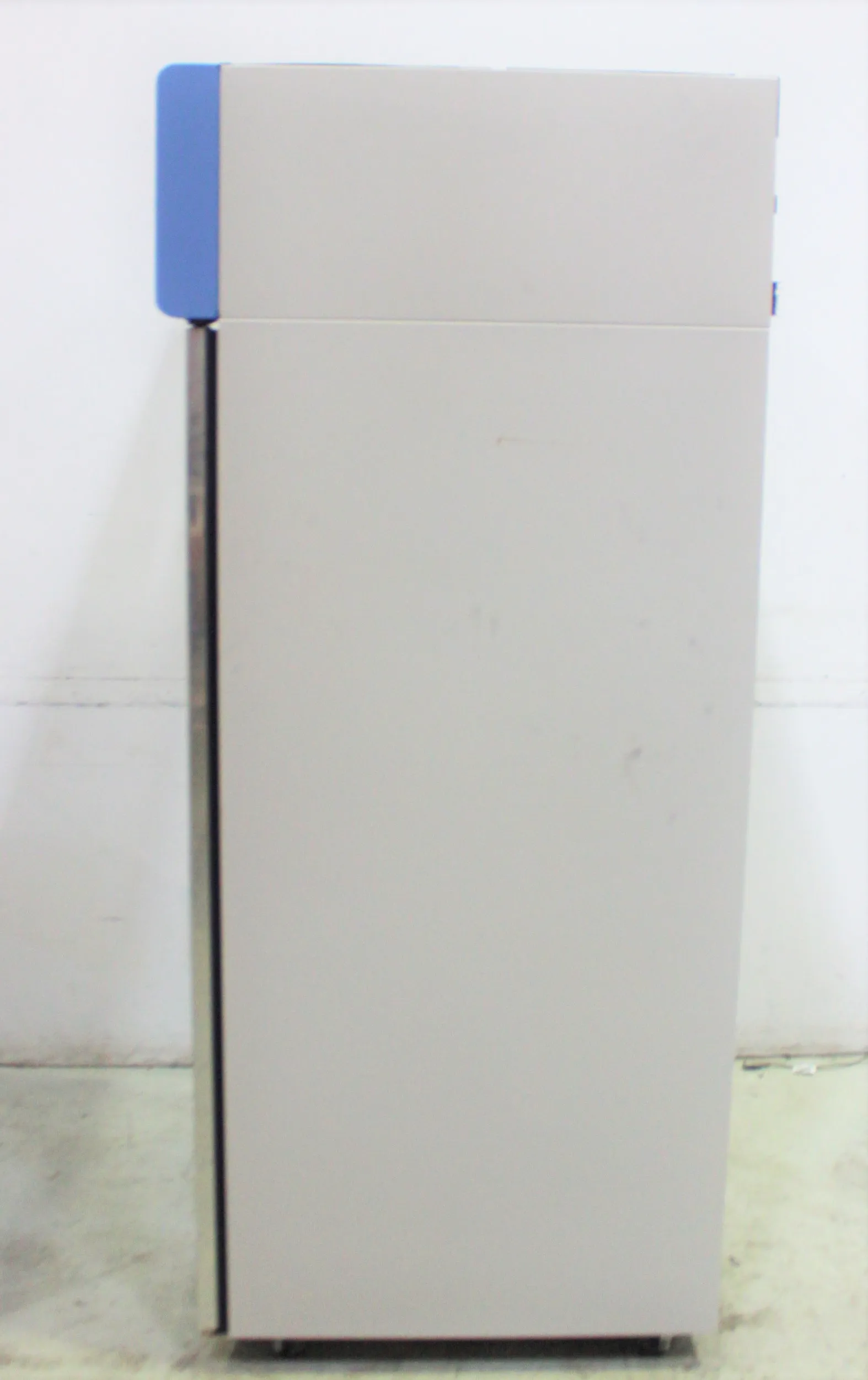 Thermo Scientific Revco REB3004A Upright Blood Bank Refrigerator