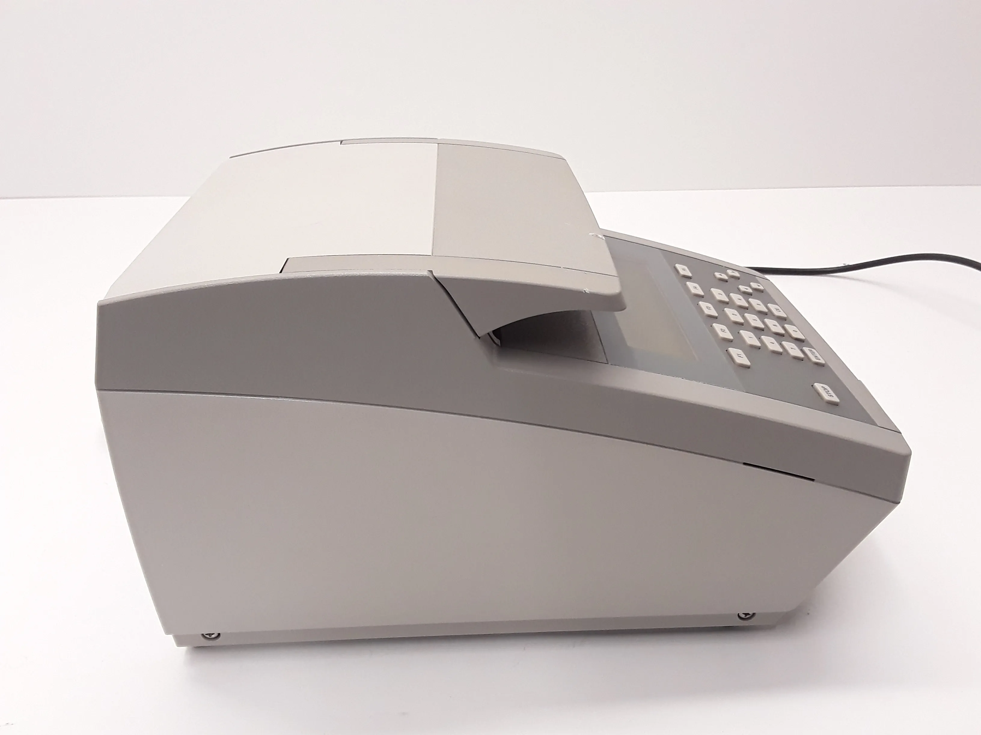 Bioanalytical Systems Thermal Cycler PCR Thermal Cycler GeneAmp PCR System 9700 Compact 2720