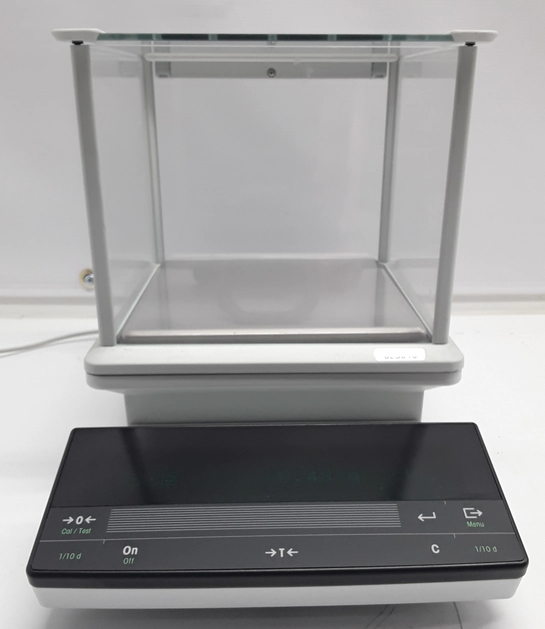 Mettler-Toledo PR8002DR Analytical Balance