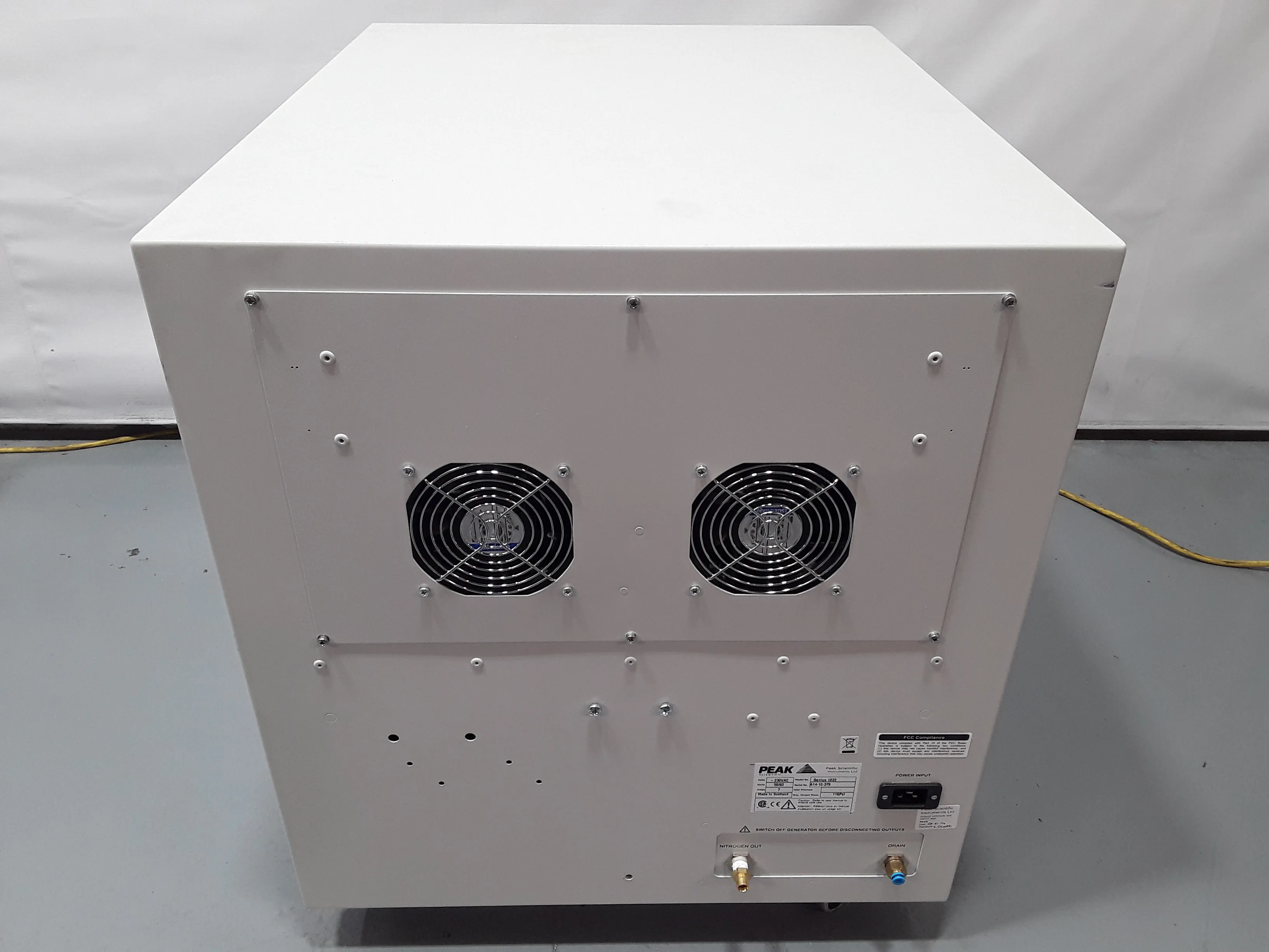 Peak Scientific Genius 1022 Nitrogen Gas Generator