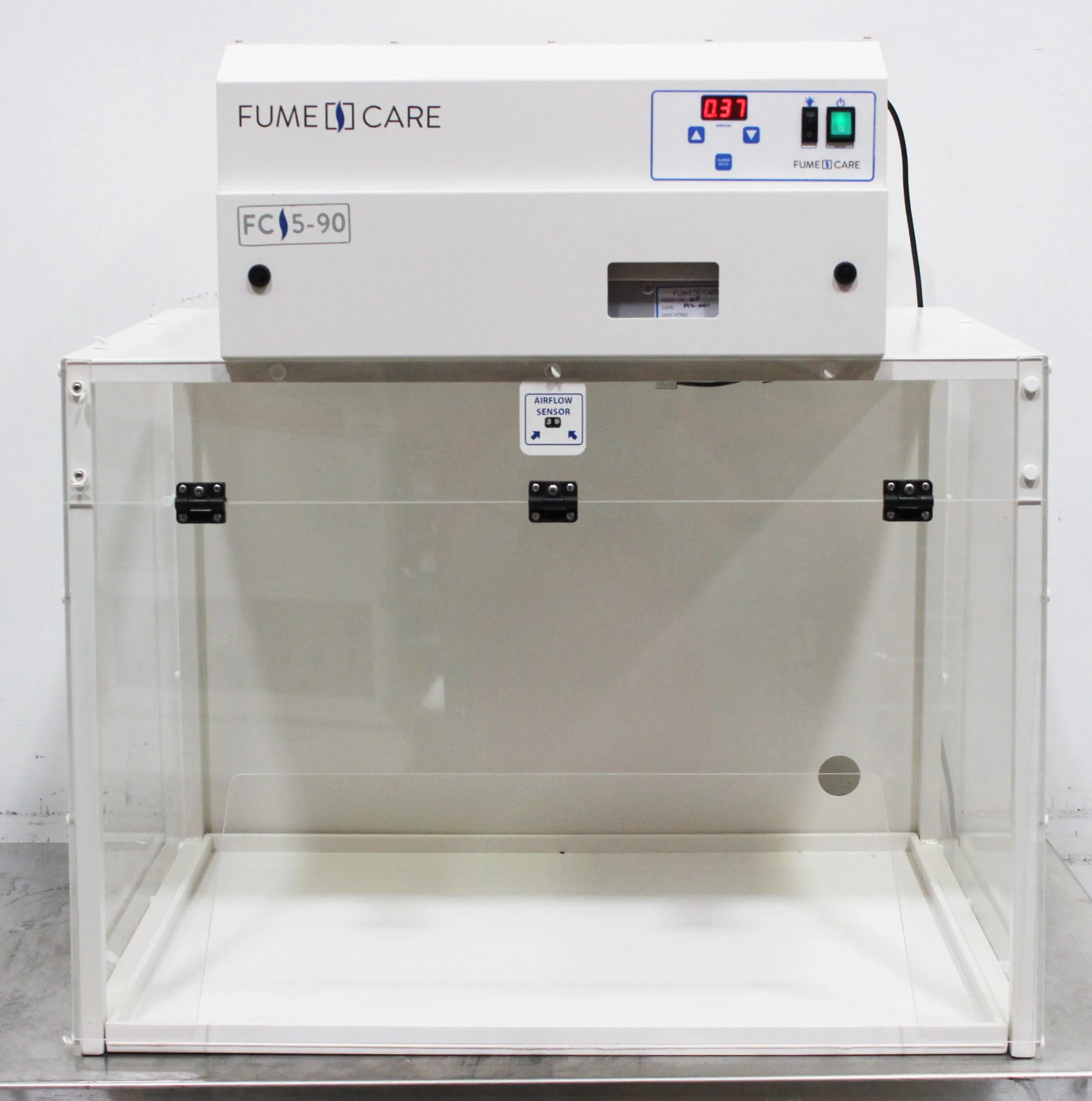 Fume Care FC-5-60.0. Class 2 Benchtop Ductless Fume Hood 120V/220V 50Hz/60Hz Used Lab Equipment