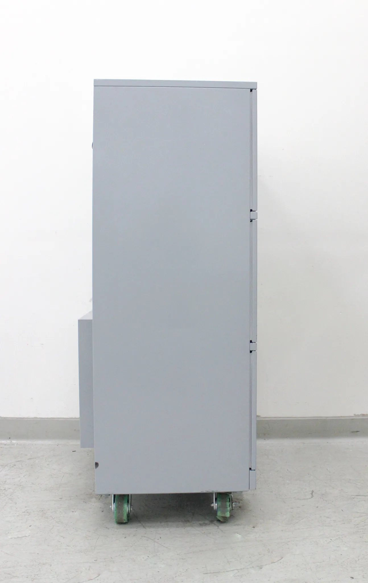 Totech Super Dry Cabinet model: SD+1106-22 - ESD Safety Cabinet