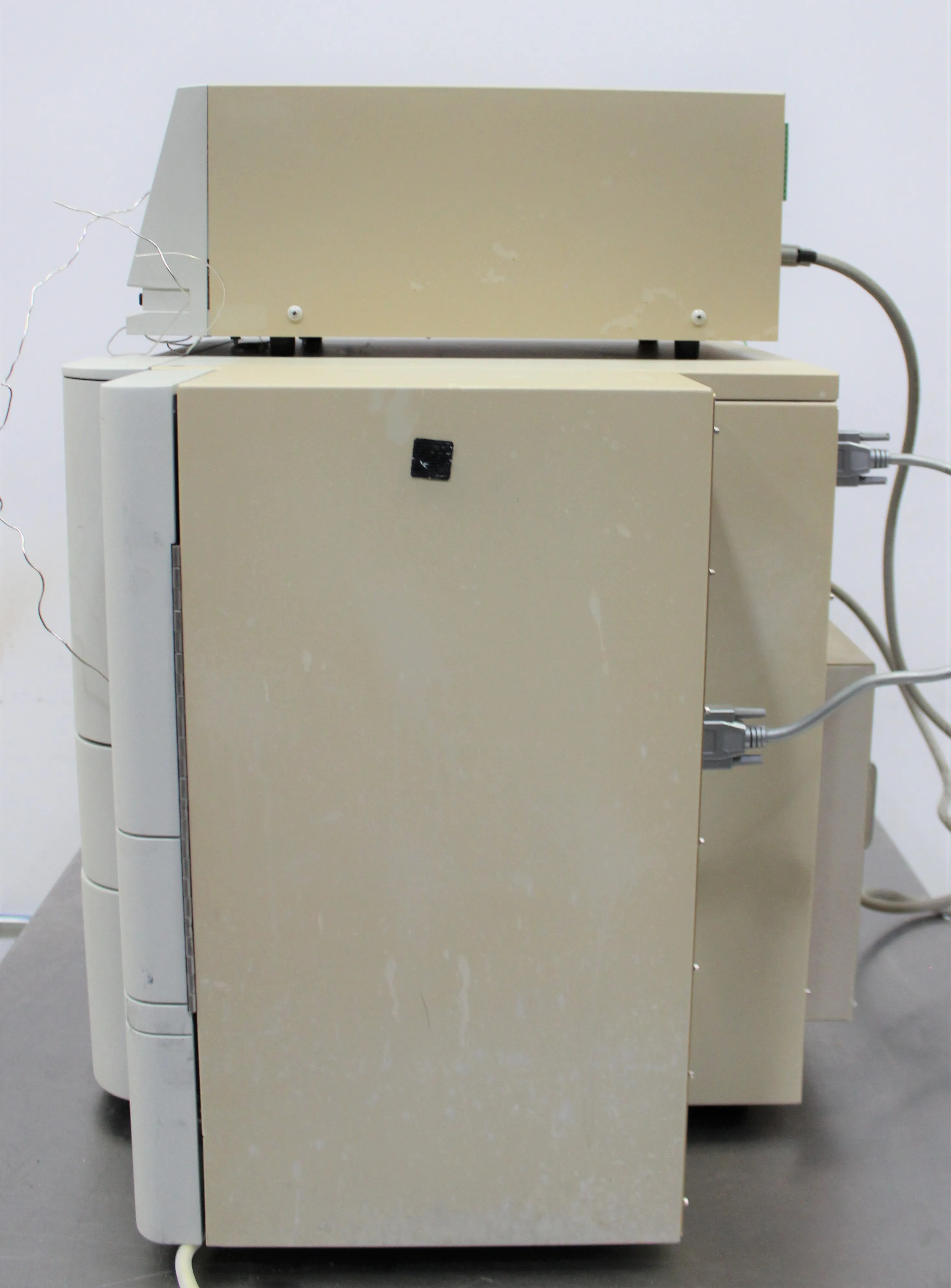 Waters 2695 HPLC Separations Module with Detector and Column Heater - Used Laboratory Equipment