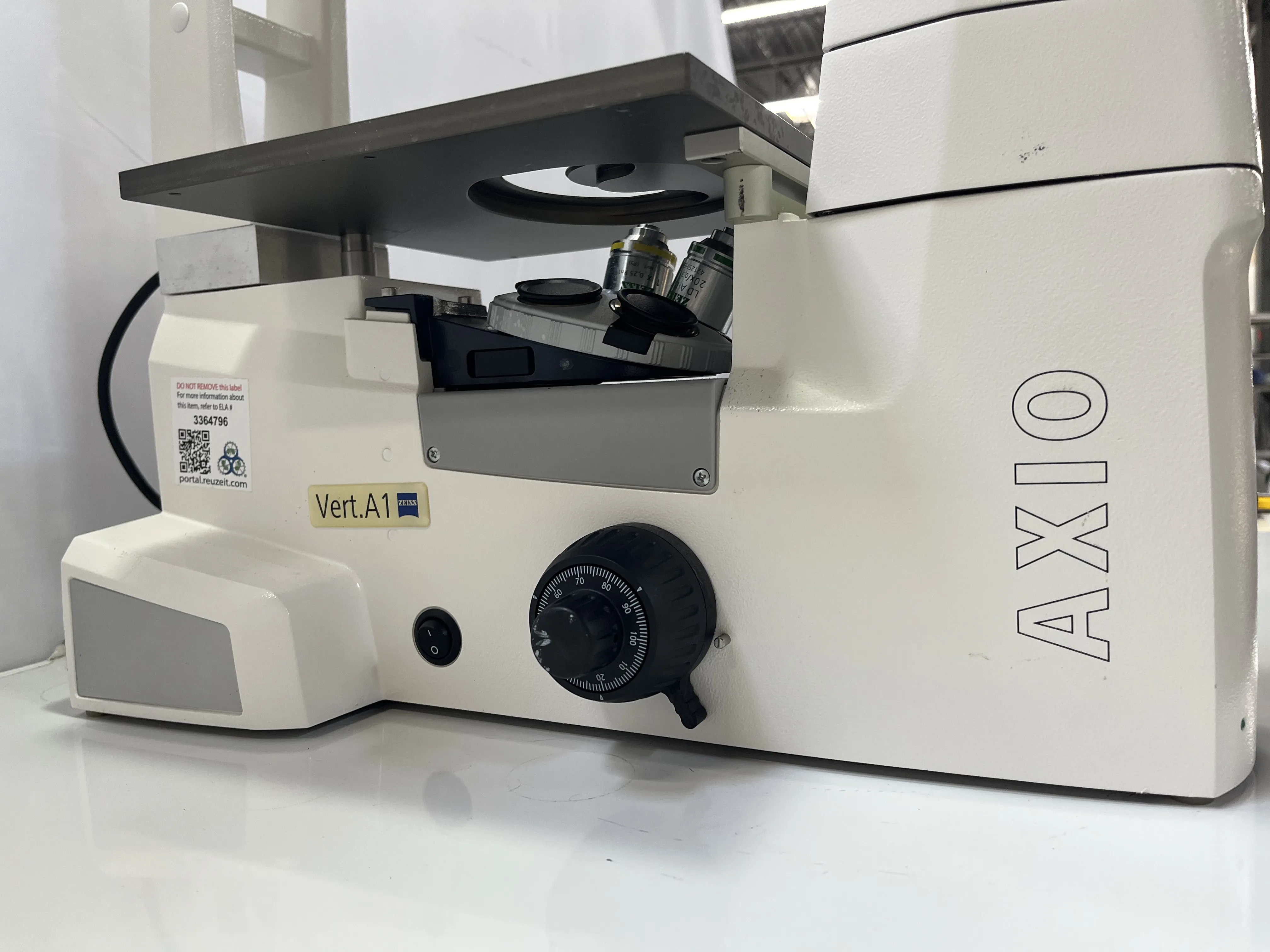 ZEISS Axio Vert.A1 Microscope