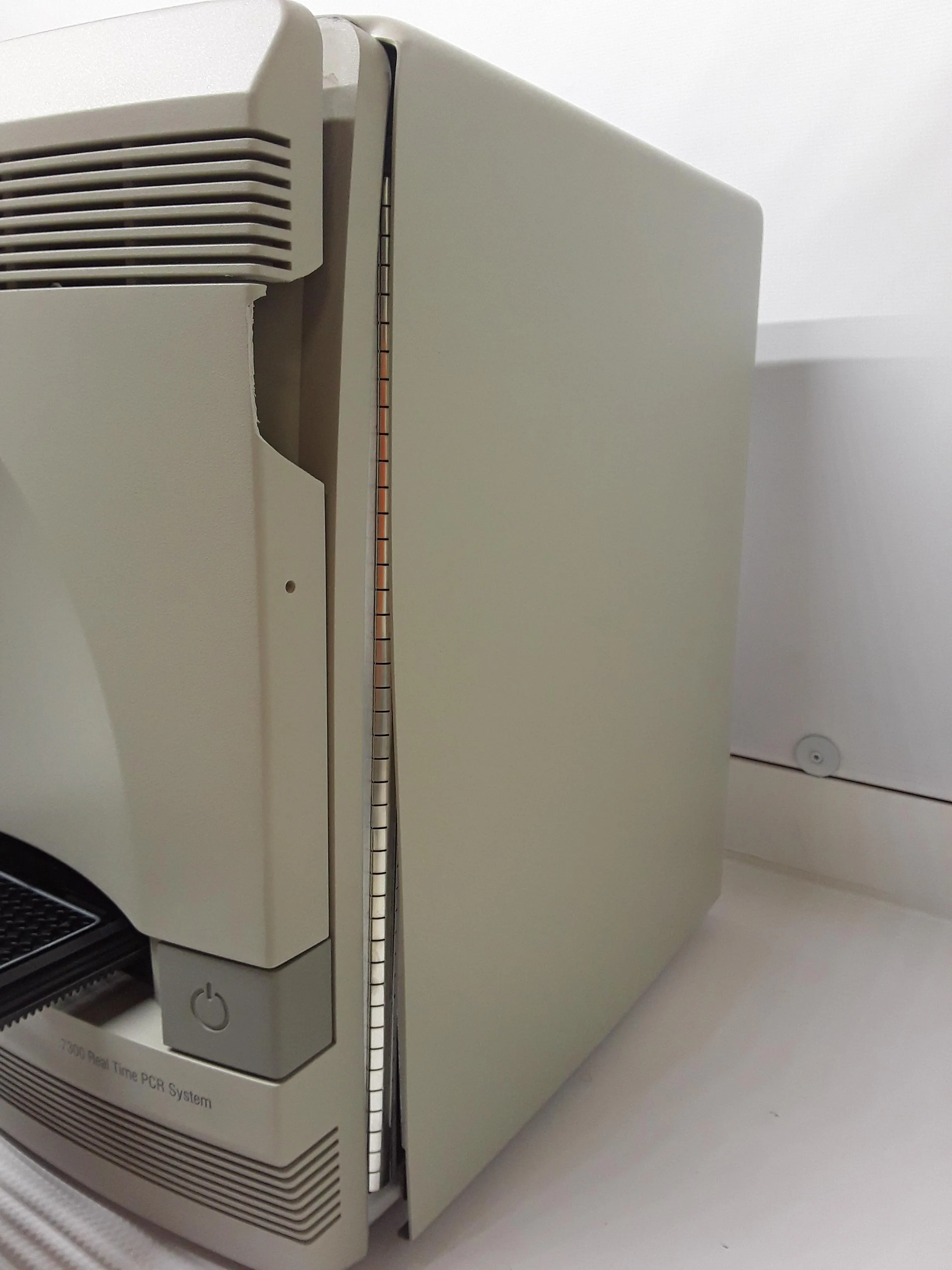 Applied Biosystems 7300 Real-Time PCR System