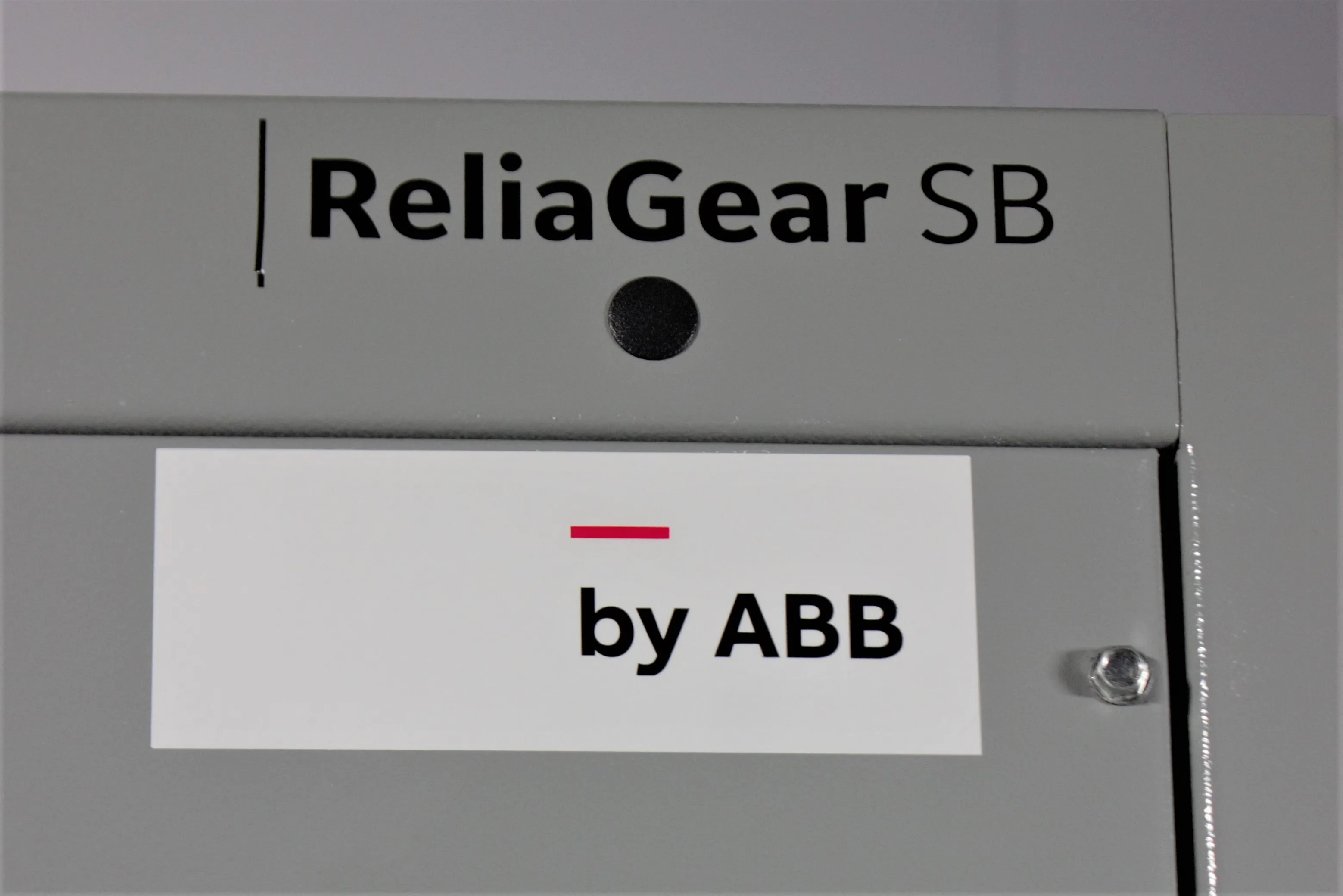 GE and ABB ReliaGear next SwitchBoard Panel 600V