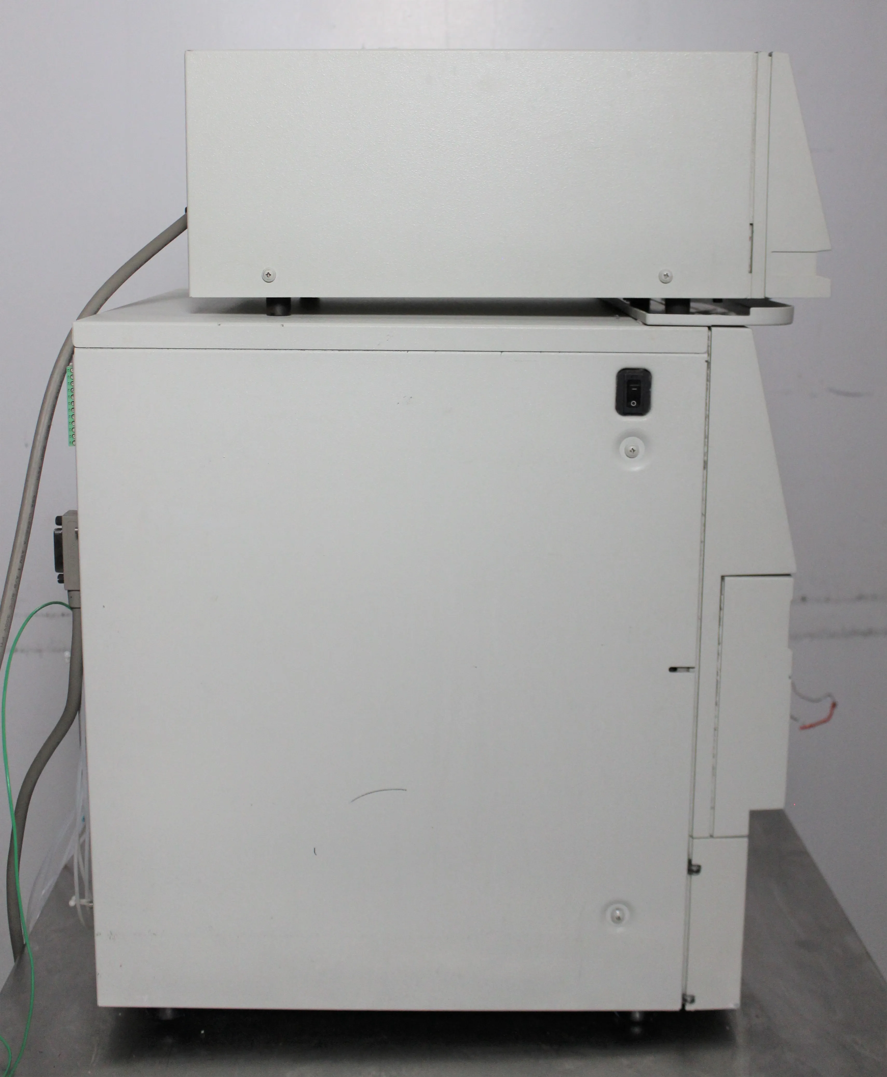 Waters HPLC Separations Module w/ Detector and Column Heater - 2695 HPLC System