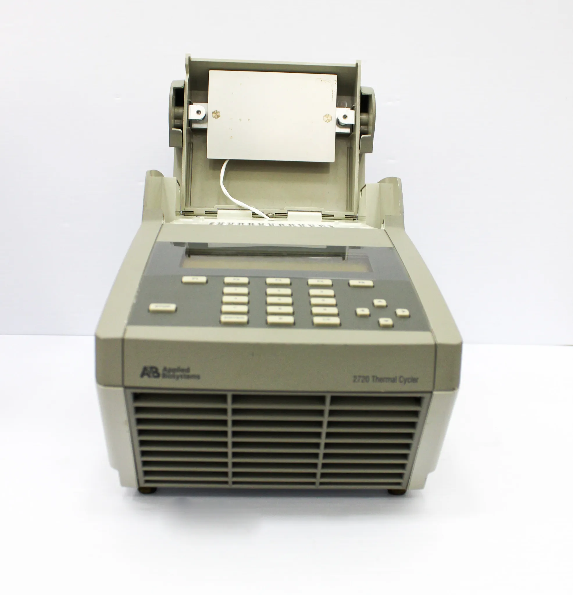 Applied Biosystems 96-Well PCR 2720 Thermal Cycler 4359659