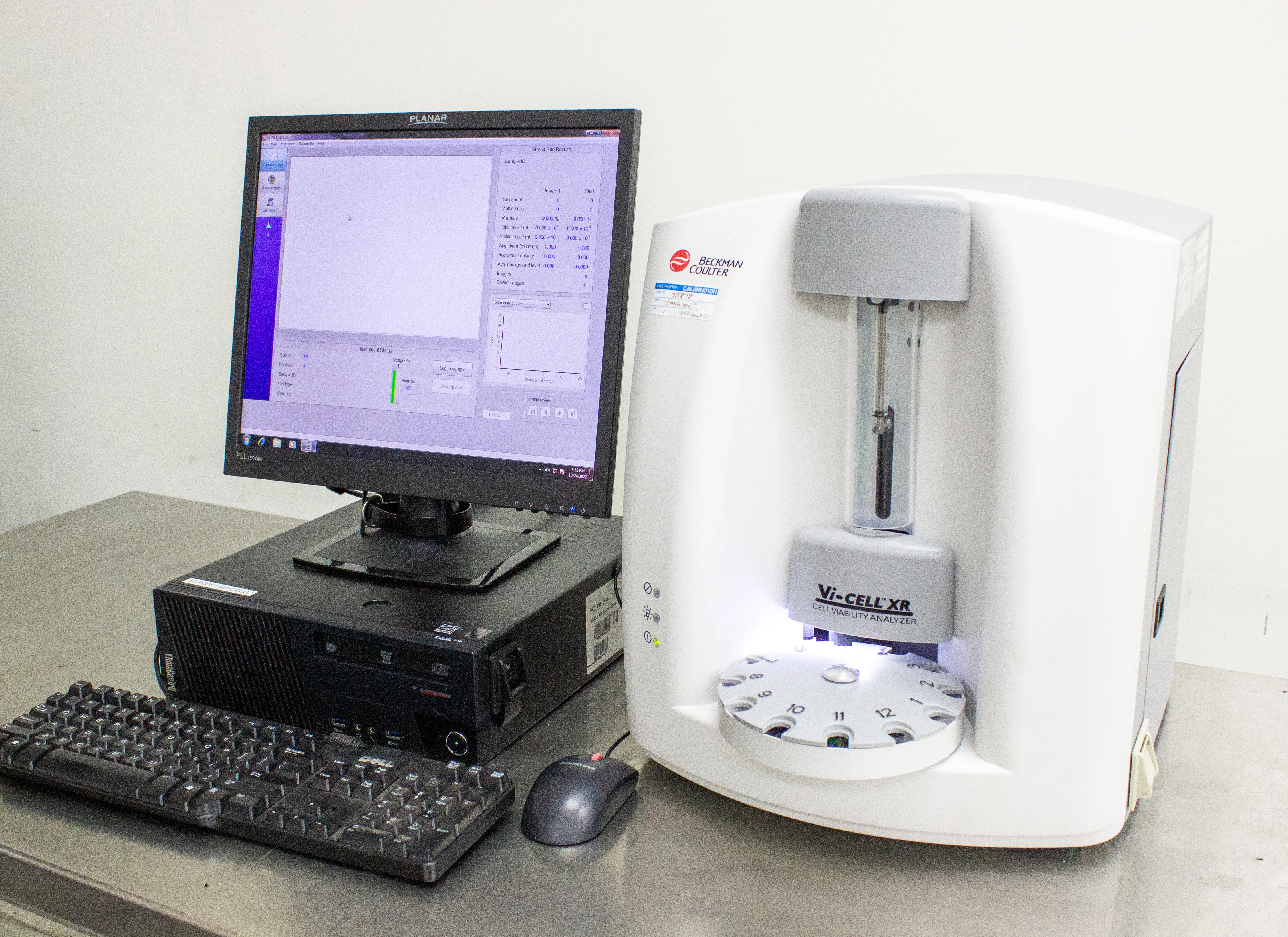 Beckman Coulter VI Cell XR Cell Viability Analyzer with Lenovo Computer Workstation