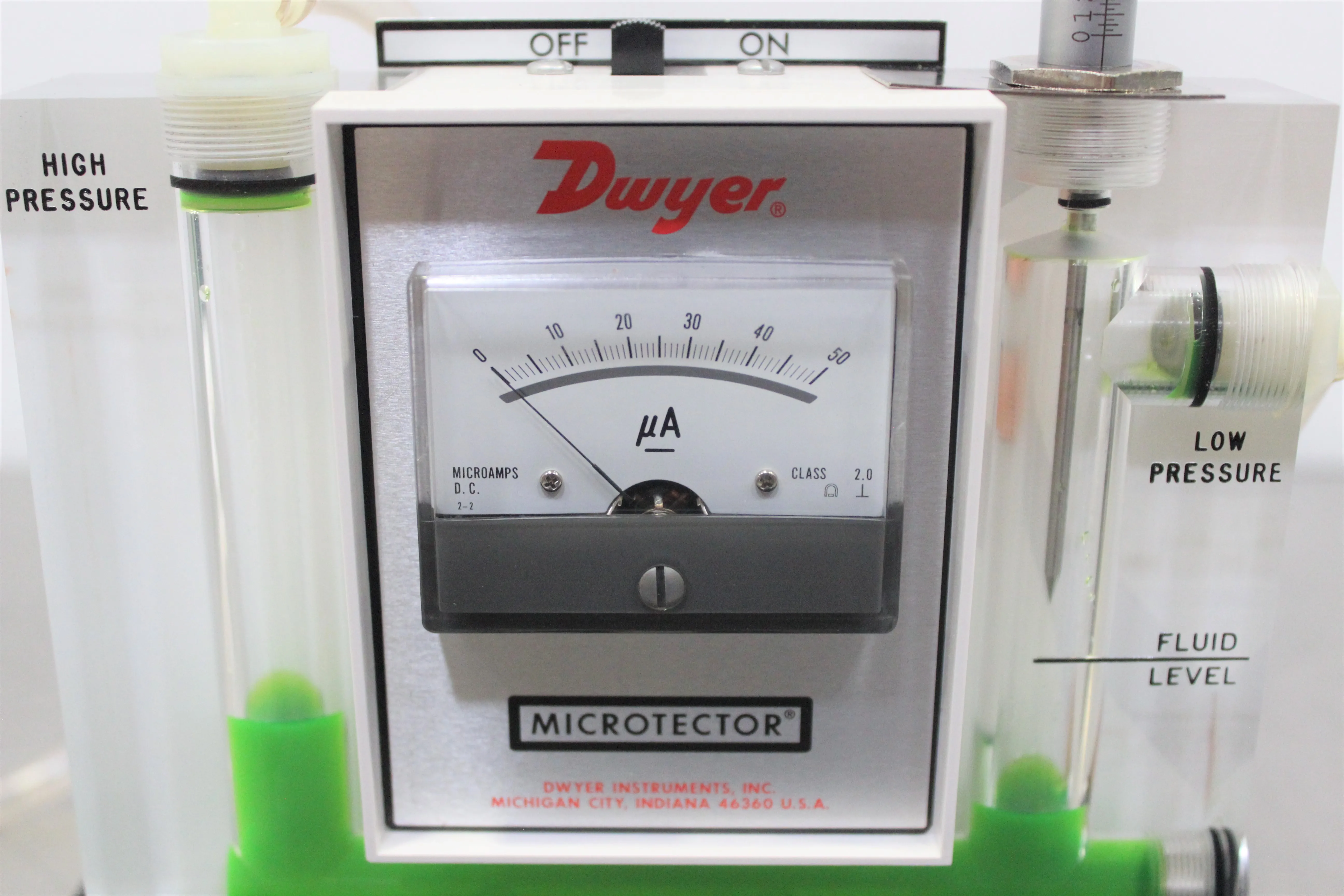 Dwyer 1430 Microtector Electronic Point Gage