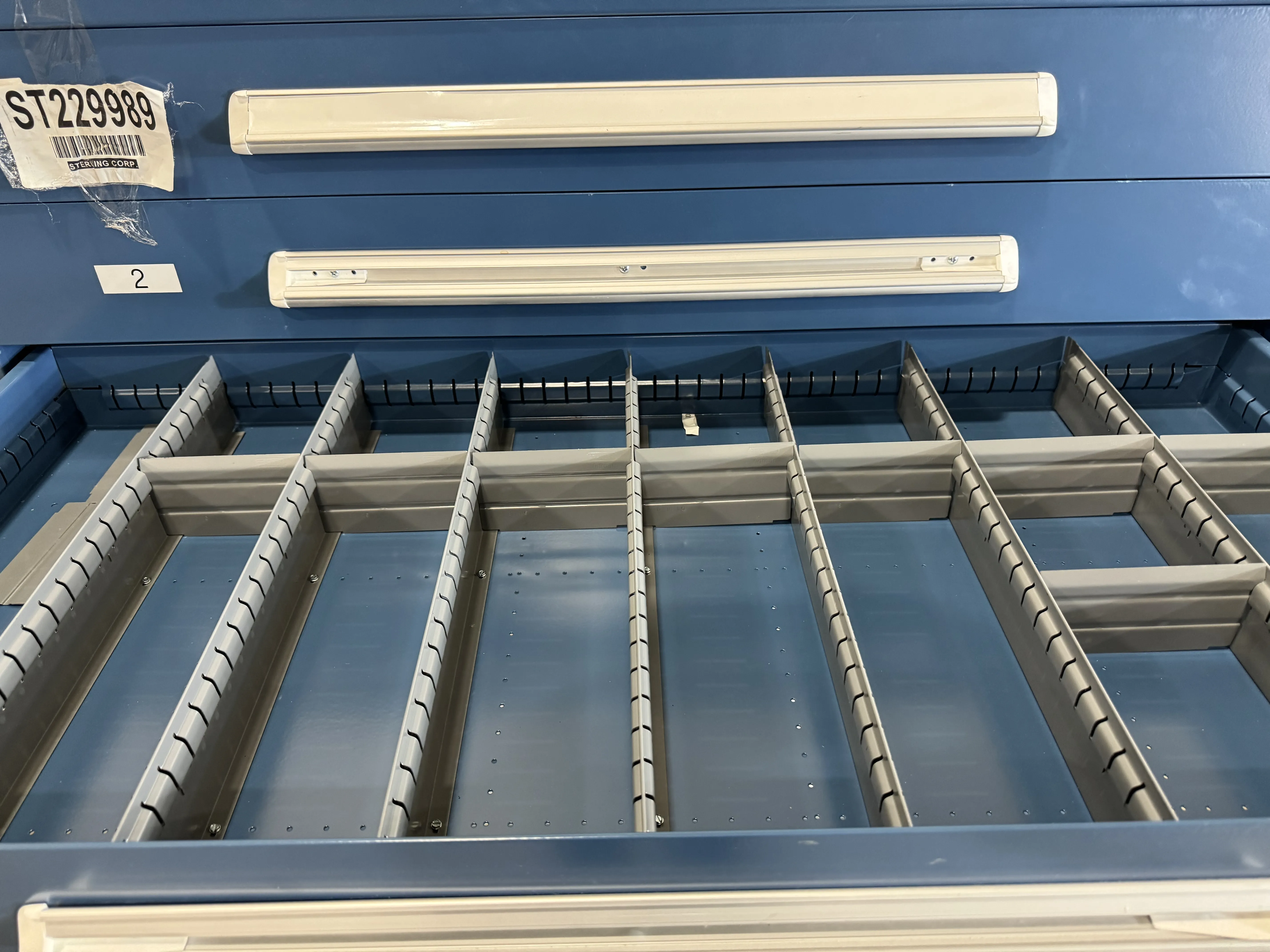 Vidmar Industrial Storage Cabinets 9 Drawers