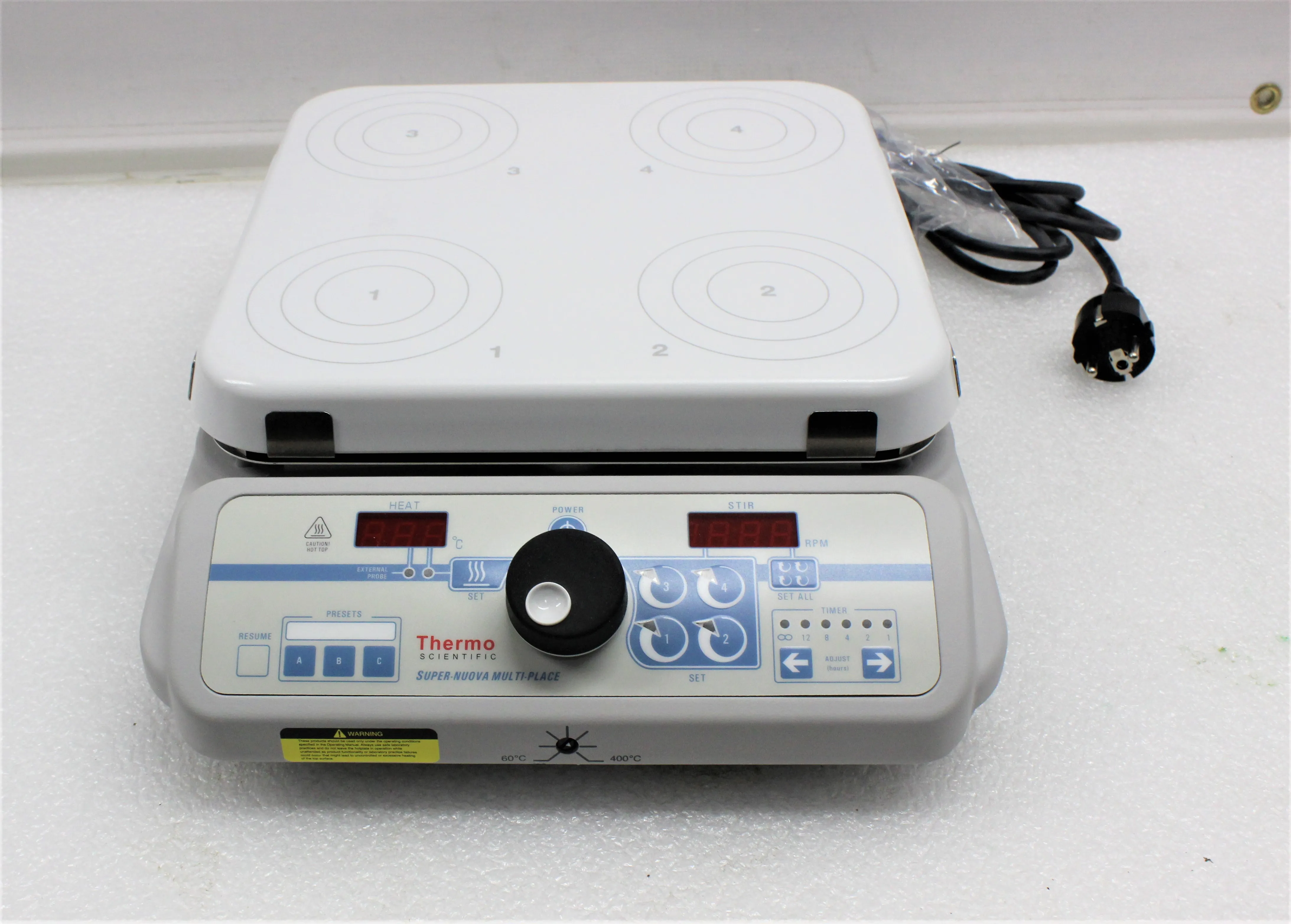 Thermo Scientific Super-Nuova Multi-Position Digital Stirring Hotplates SP135930-33Q