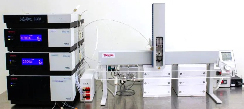 Thermo UltiMate 3000 Transcend II LX2 HPLC System