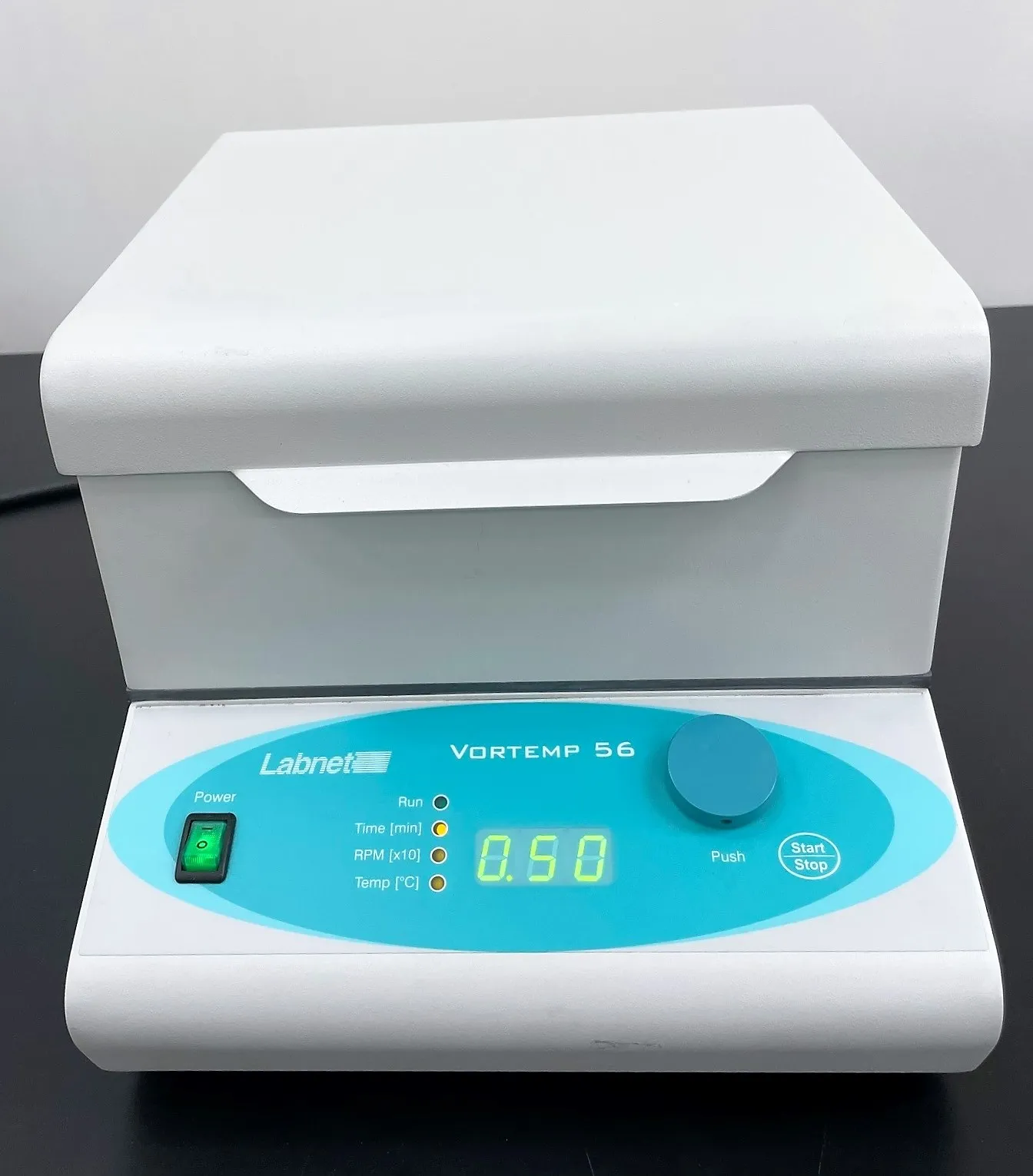 Labnet Vortemp 56 S2056-A Incubator Shaker with Microplate Platform