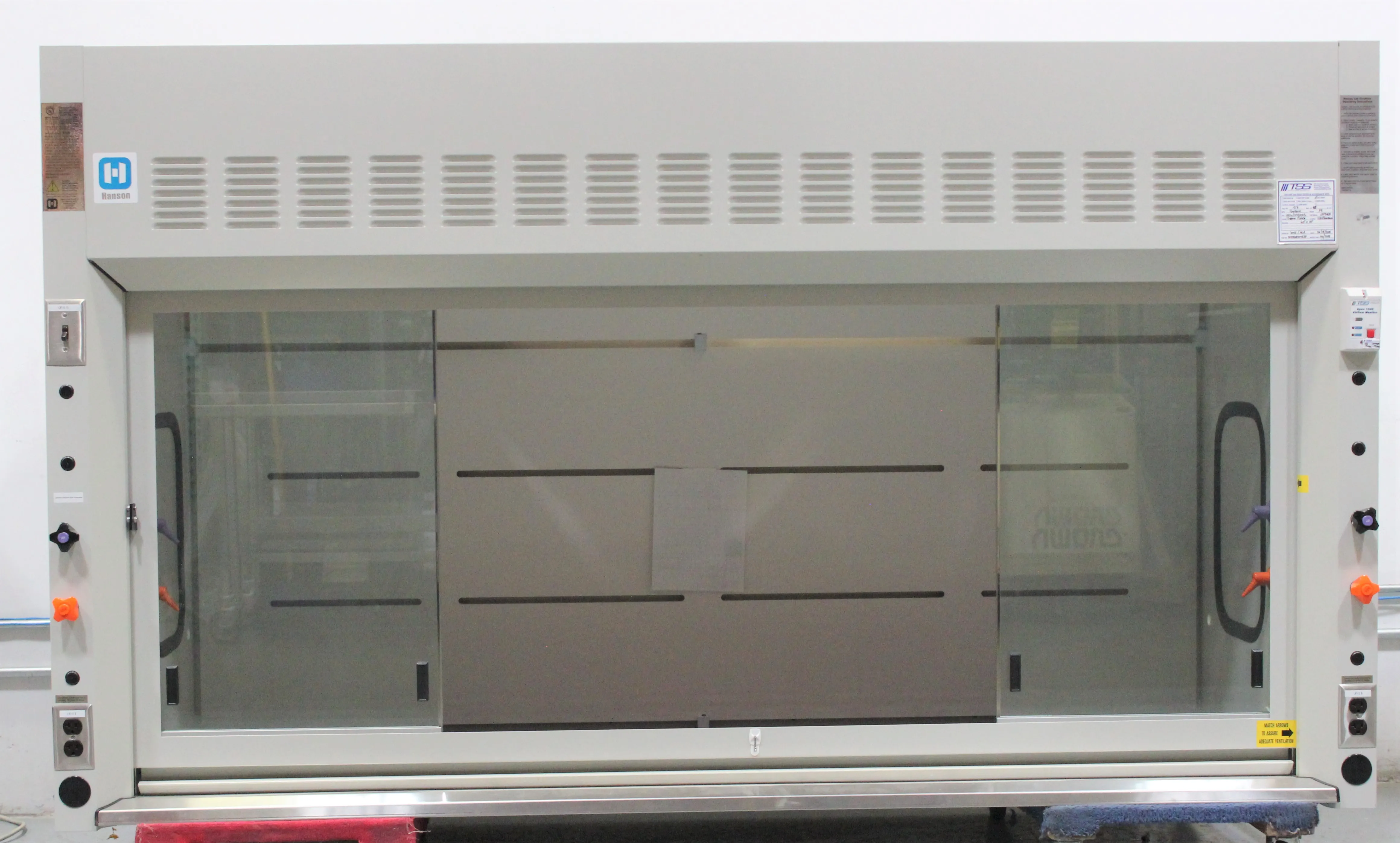 Hanson 5SA-96A 7 foot Benchtop Fume Hood 120V/220V 50Hz/60Hz Class 2 Used 30-Day Warranty