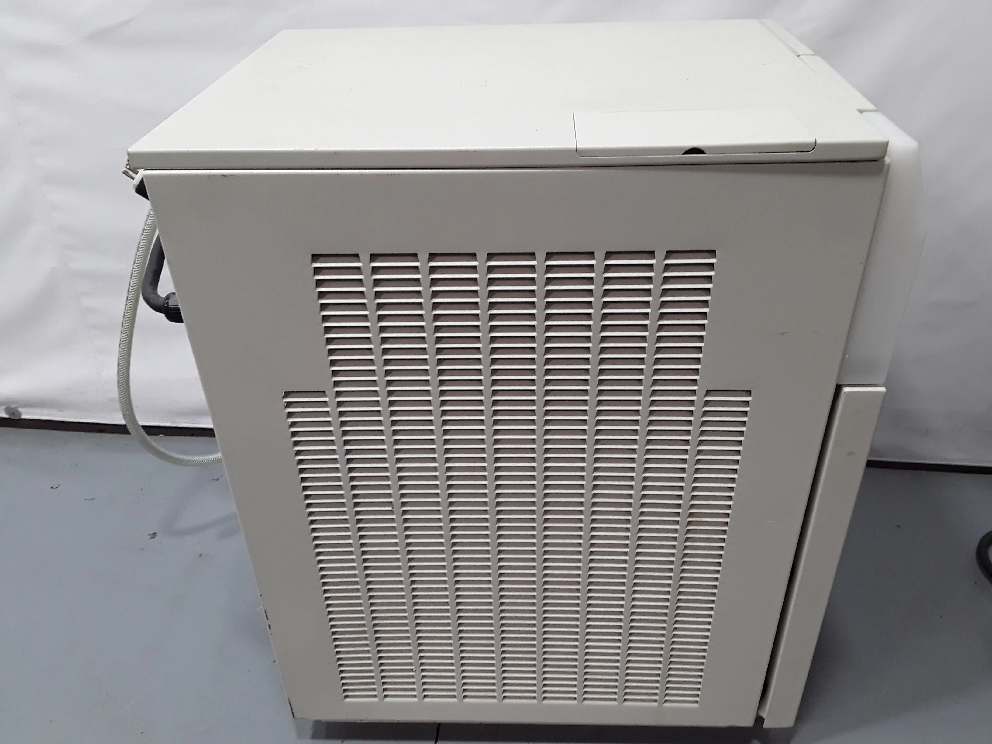 Thermo Neslab Merlin Series M100 Recirculating Chiller