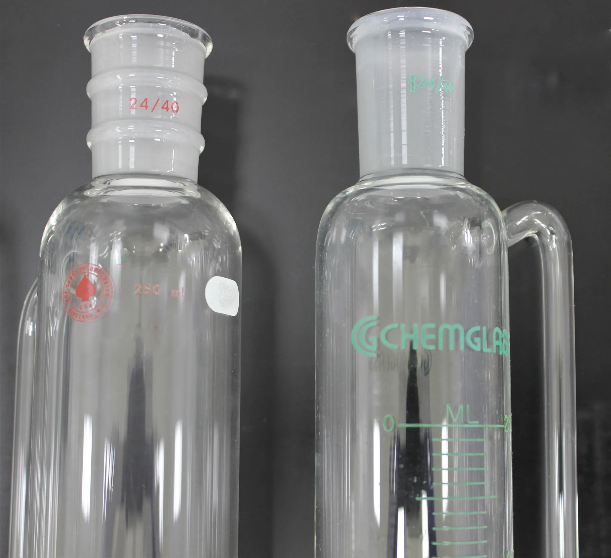 Chemglass Miscellaneous box with Giant Tube Funnel attachments