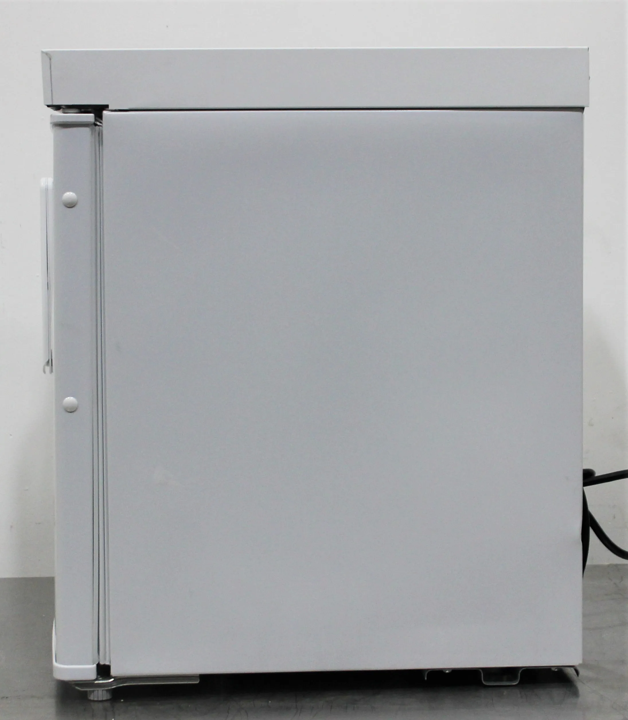 Thermo Scientific GPF Series -20C Manual Defrost Countertop Freezer MF02PA-SAEE-TS