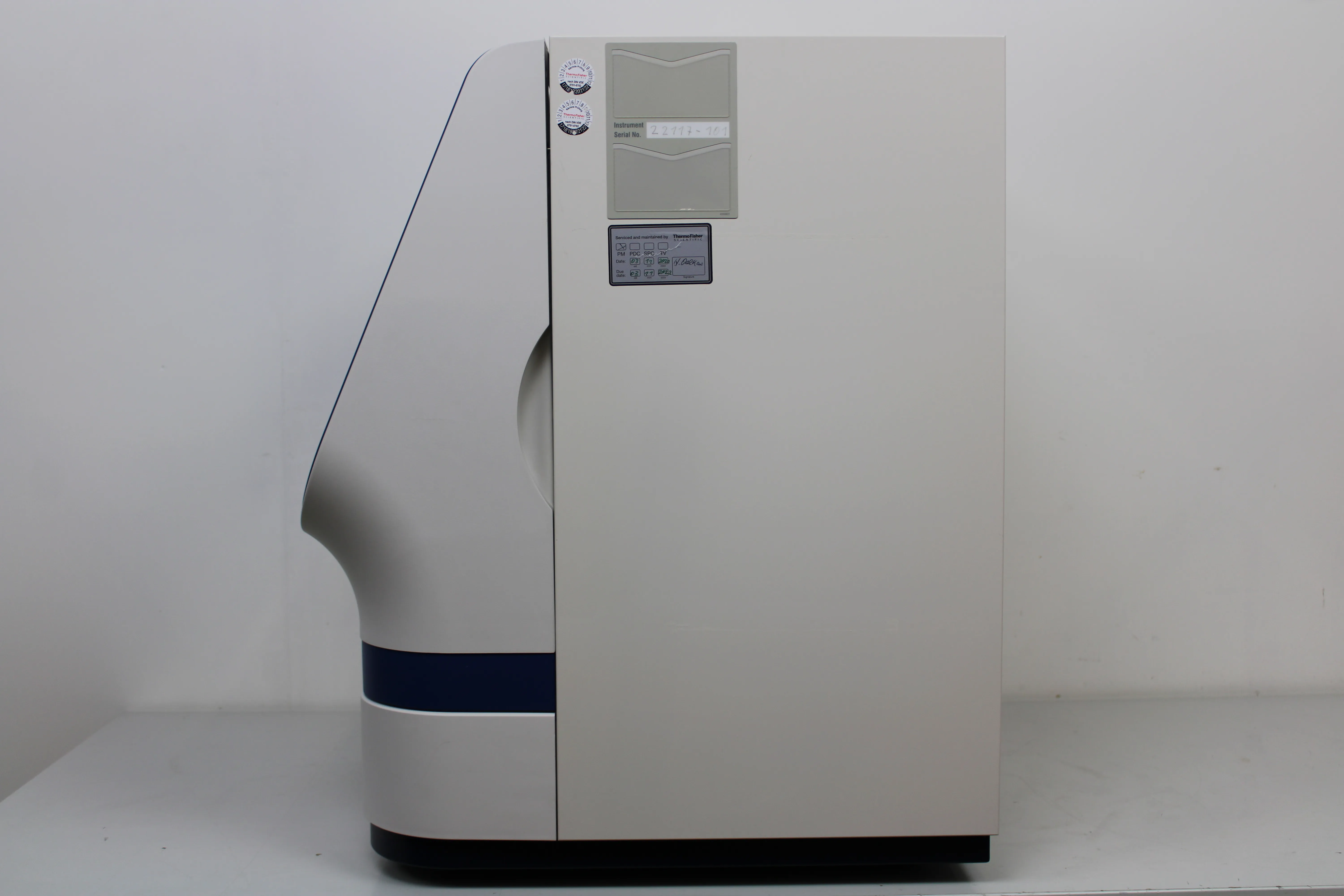 Applied Biosystems 3500 DNA Sequencer