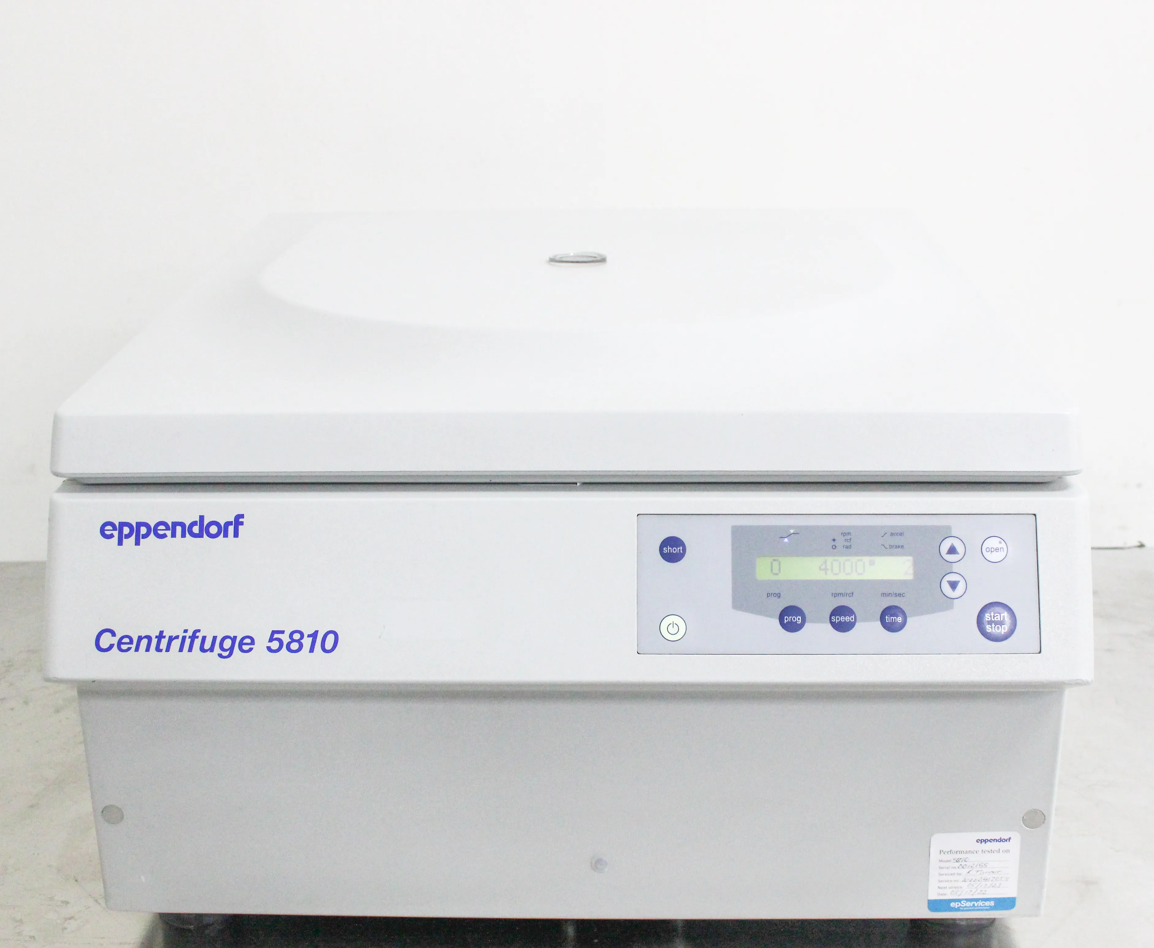 Eppendorf Benchtop Centrifuge Model 5810 with A-4-81 Swing Bucket Rotor