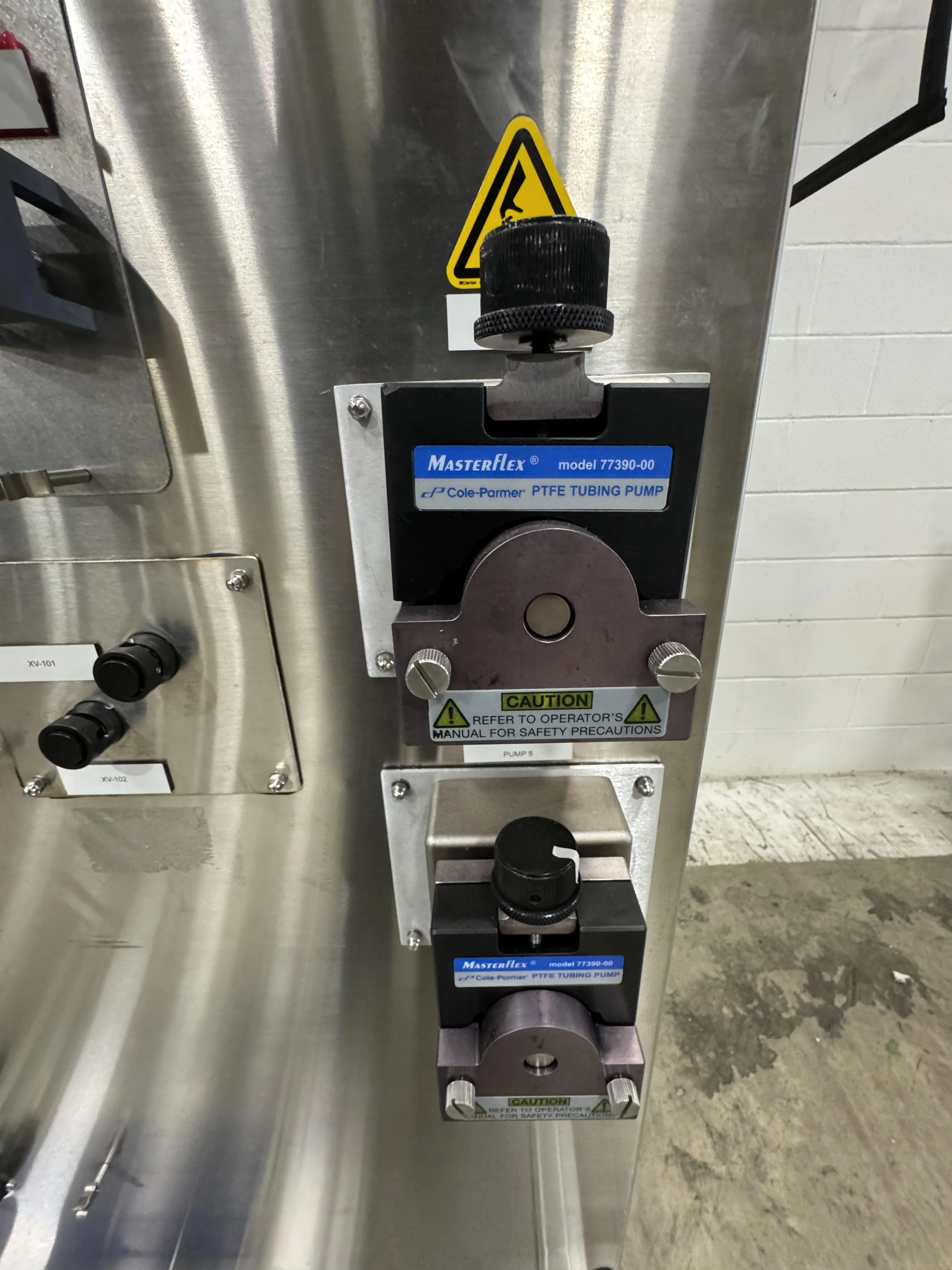 BioPharm Engineered Systems TMIX+SKID System