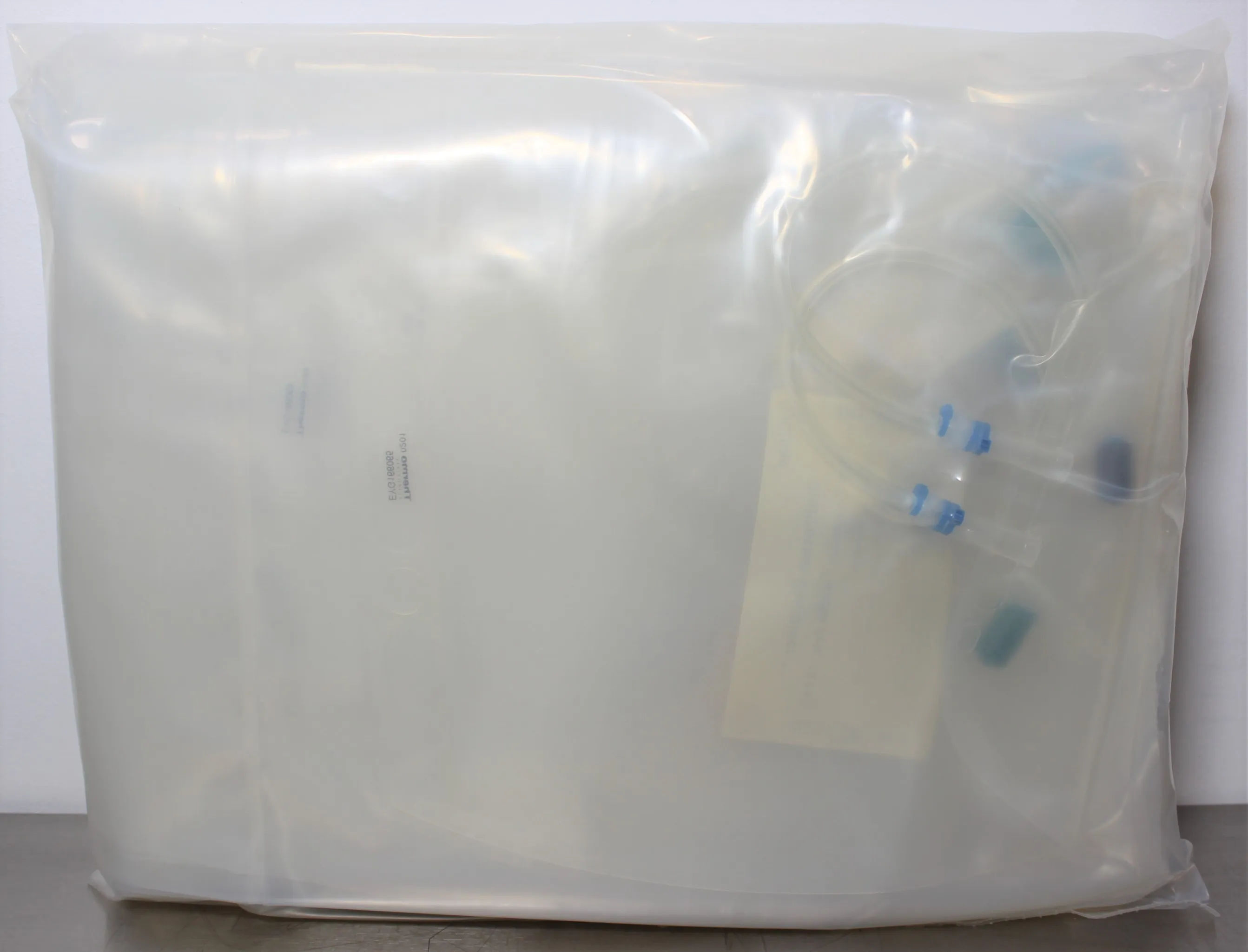 Thermo Scientific Hyclone BioProcess Container 2000mL Labtainer SH30658.16