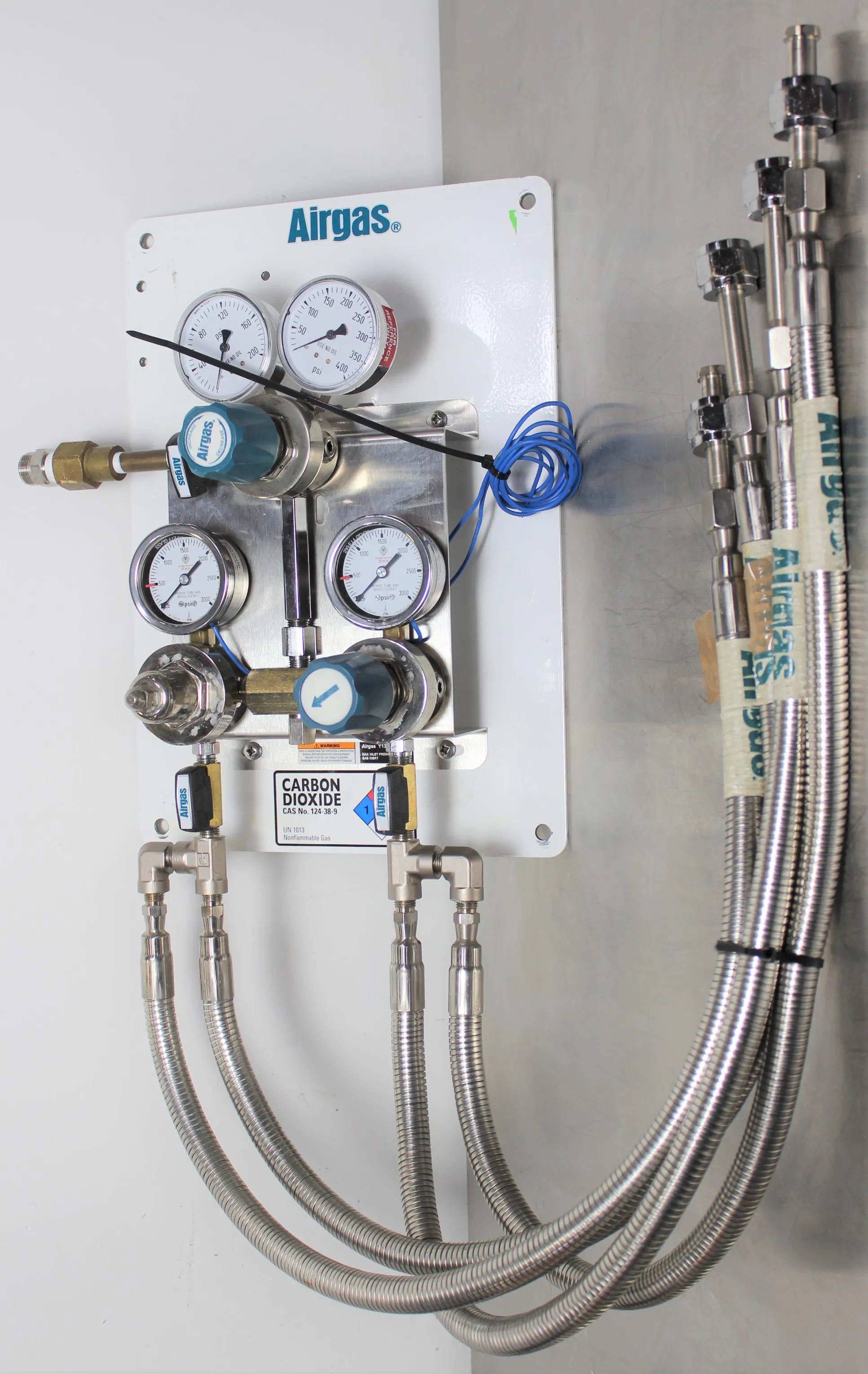 Used Airgas Pressure Gauge Regulators with Fittings and Ribbed SS Hoses - Laboratory Equipment