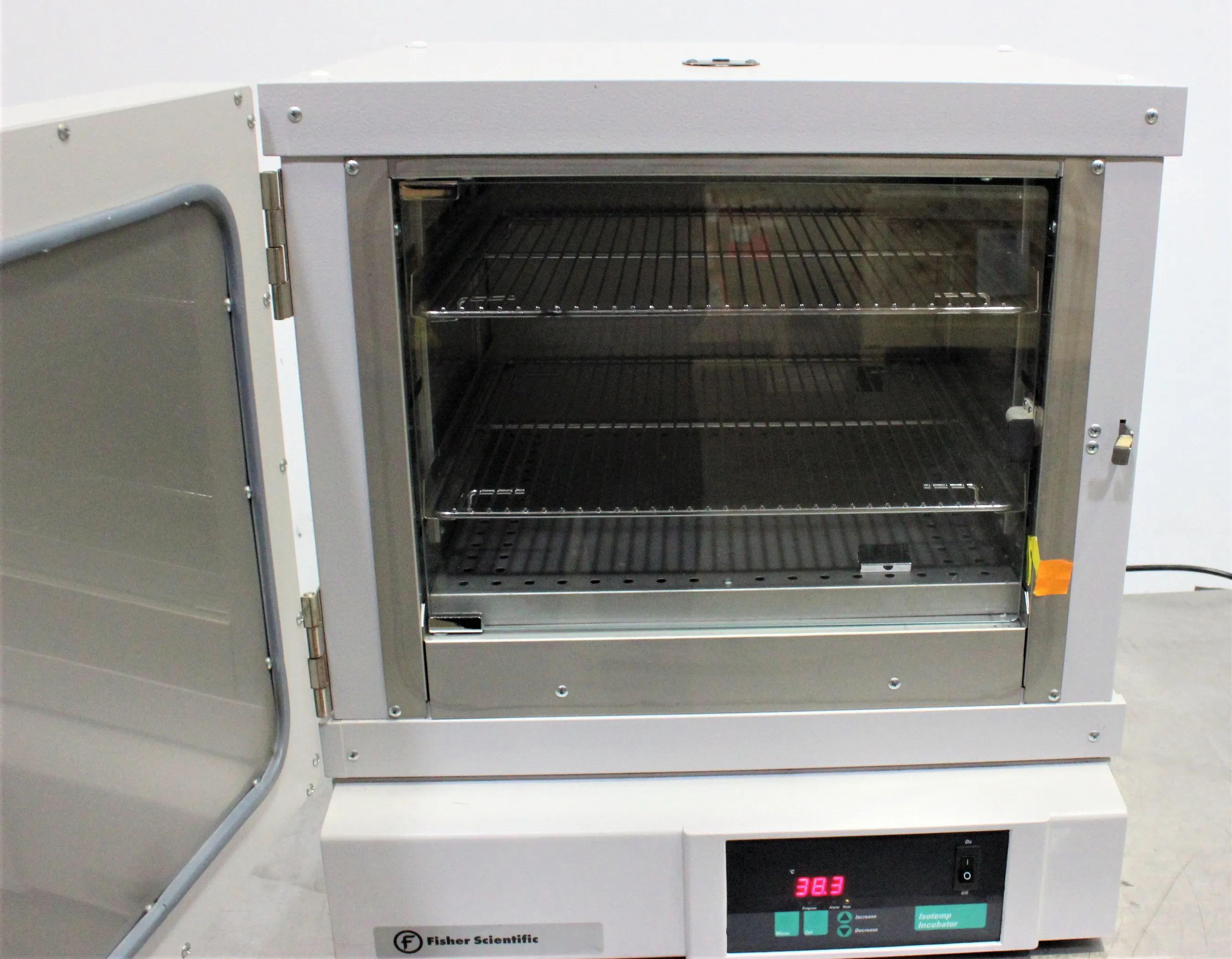 Fisher Scientific Isotemp 637F Incubator Oven - Used Laboratory Equipment