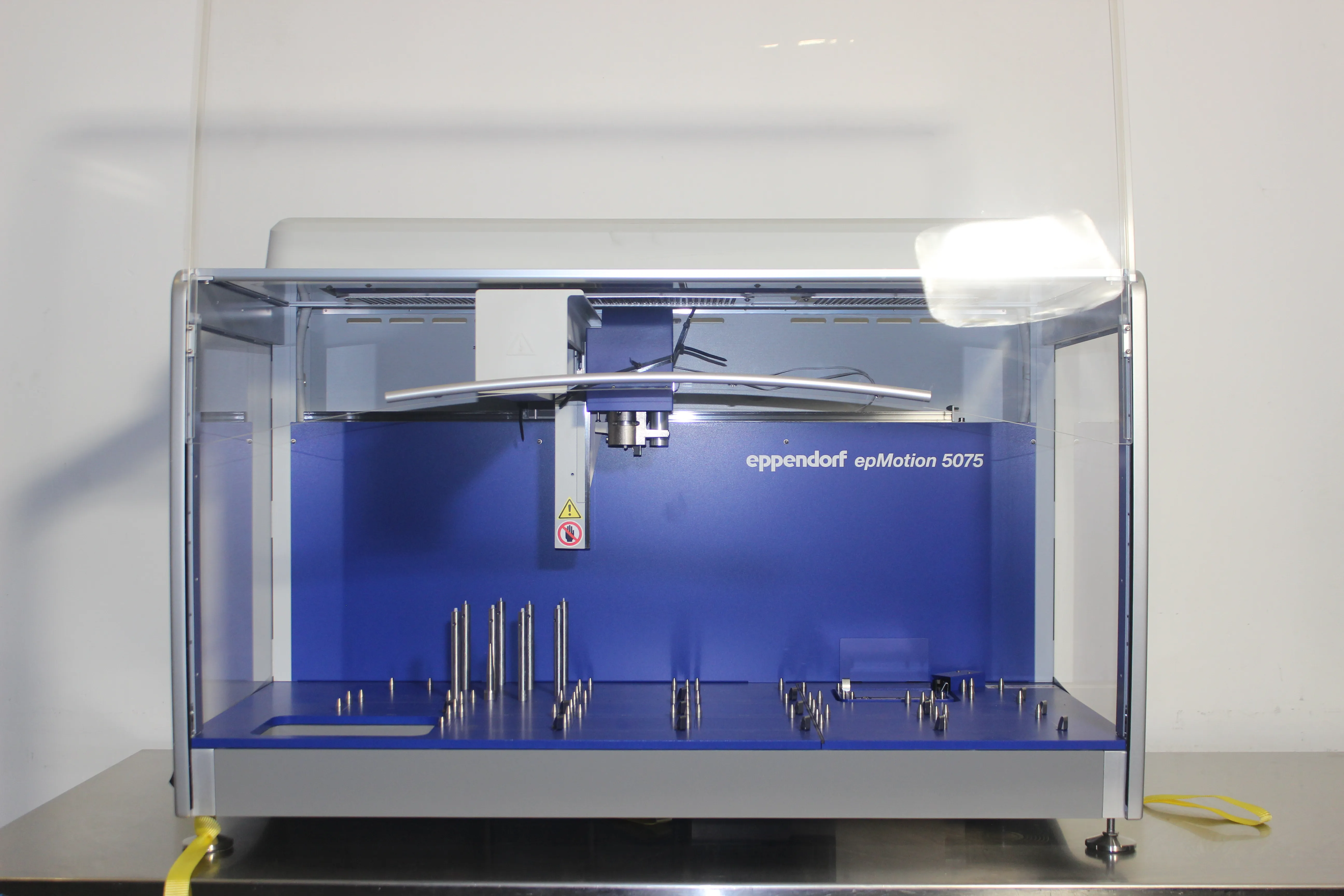 Eppendorf epMotion 5075 Automated Liquid Handler