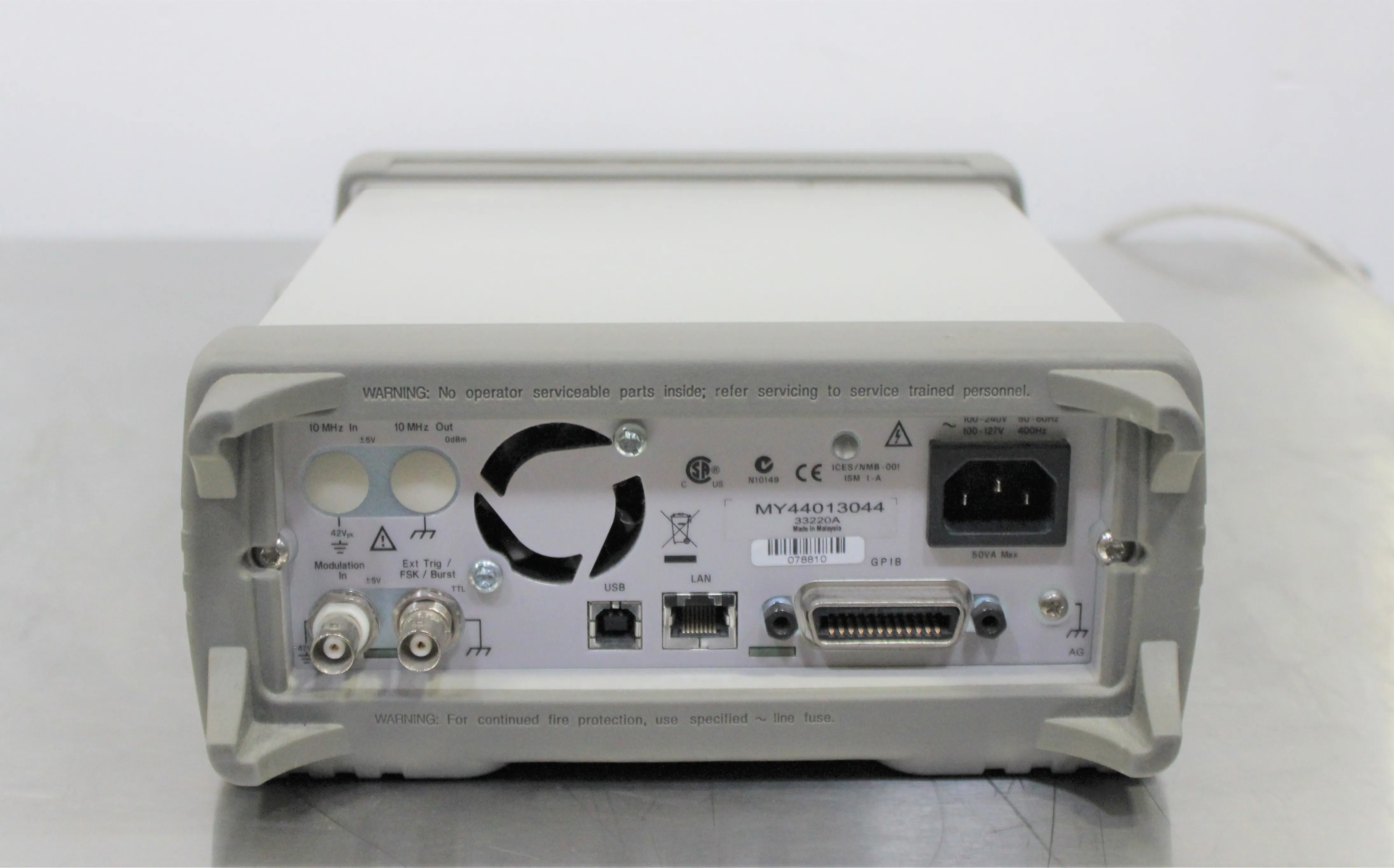 Agilent 33220A Function/Arbitrary Waveform Generator