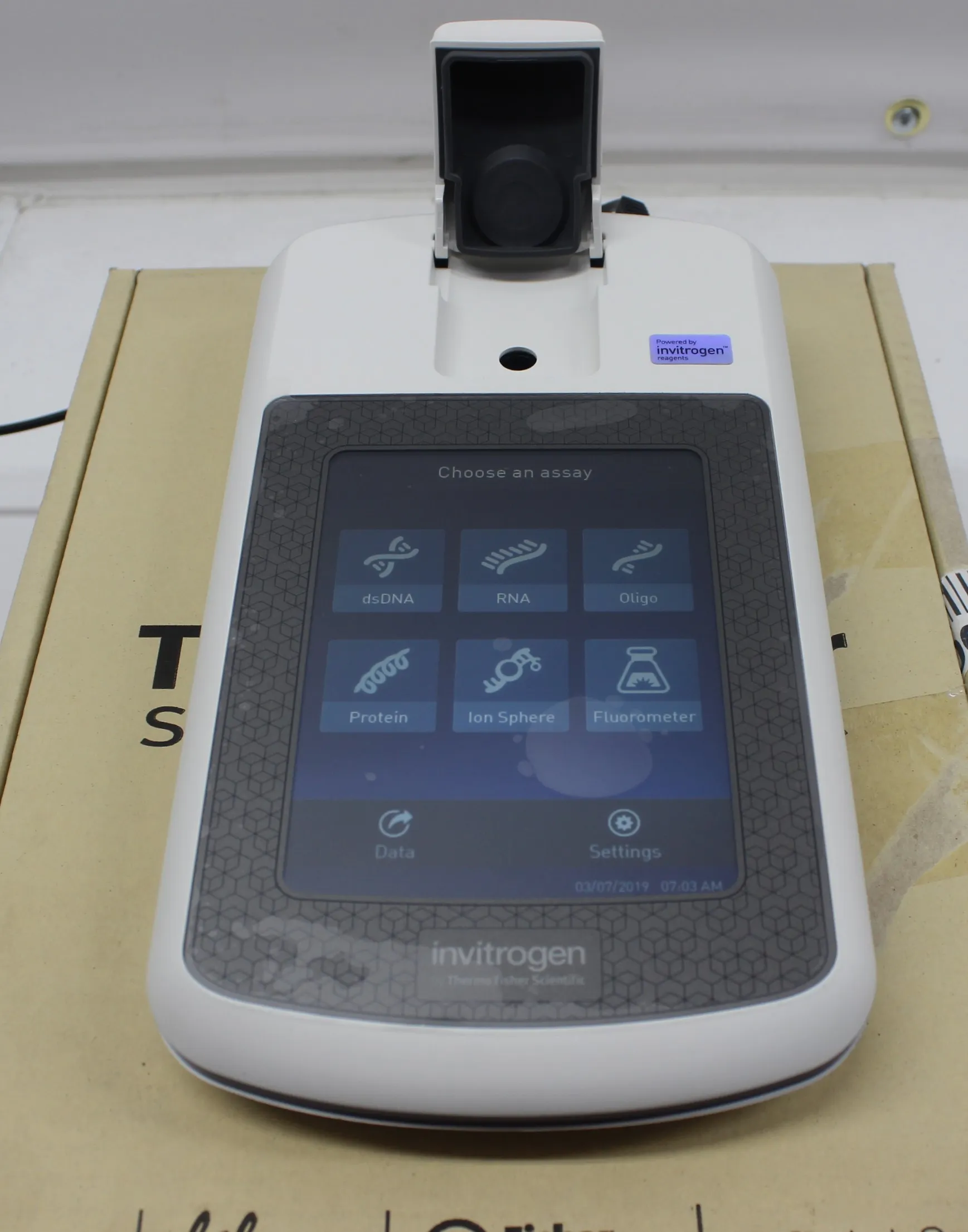 Invitrogen Q33216 Qubit 3 Fluorometer DNA RNA Protein Quantitation Assay 30-Day Warranty